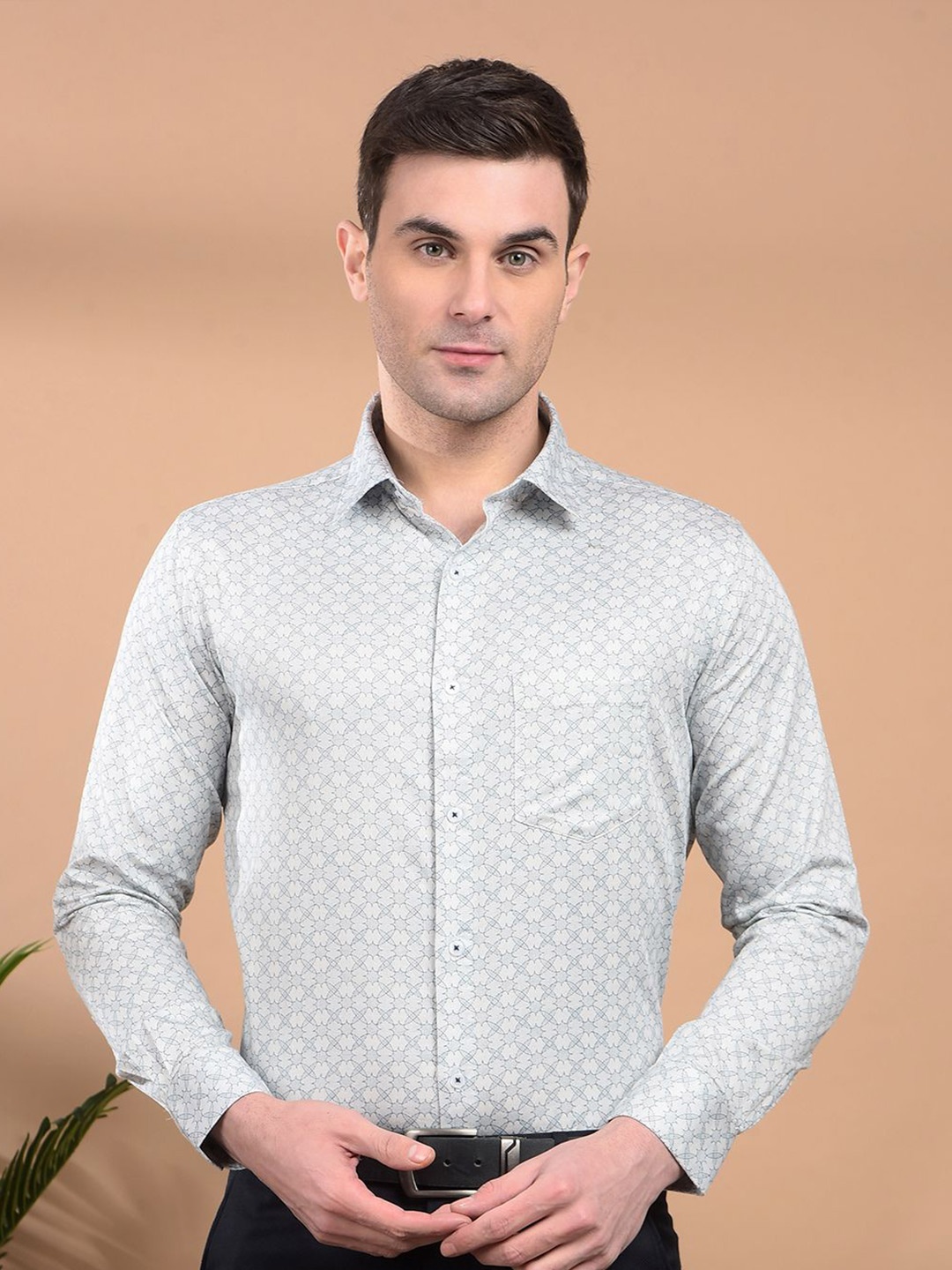 Canary London Men Smart Slim Fit Spread Collar Geometric Printed Satin Formal Shirt, White
Canary London Men Smart Slim Fit Spread Collar Geometric Printed Satin Formal Shirt, White