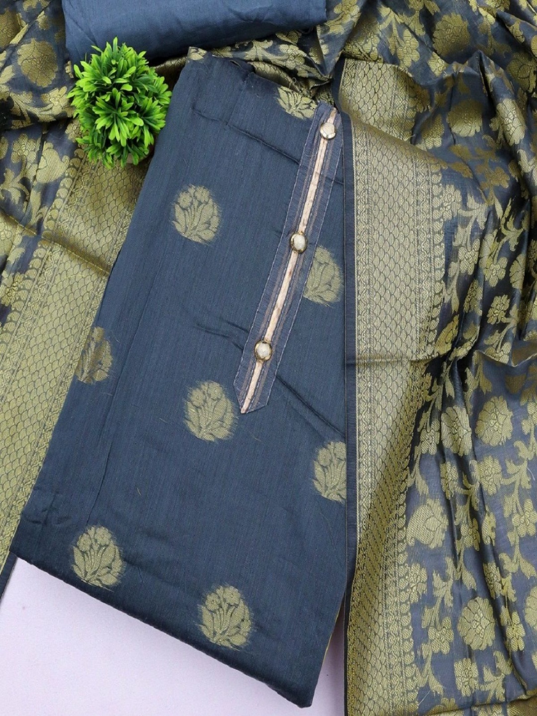 A TO Z CART Floral Woven Design Embellished Pure Silk Unstitched Dress Material, Grey
A TO Z CART Floral Woven Design Embellished Pure Silk Unstitched Dress Material, Grey