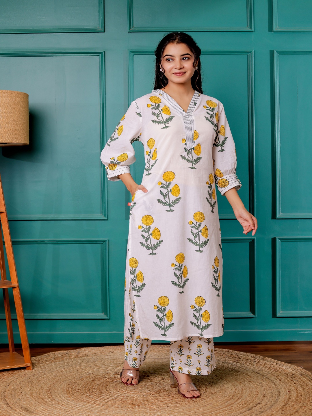 VASVI Floral Printed V-Neck Puffed Sleeves Pure Cotton Straight Kurta With Palazzos, White
VASVI Floral Printed V-Neck Puffed Sleeves Pure Cotton Straight Kurta With Palazzos, White