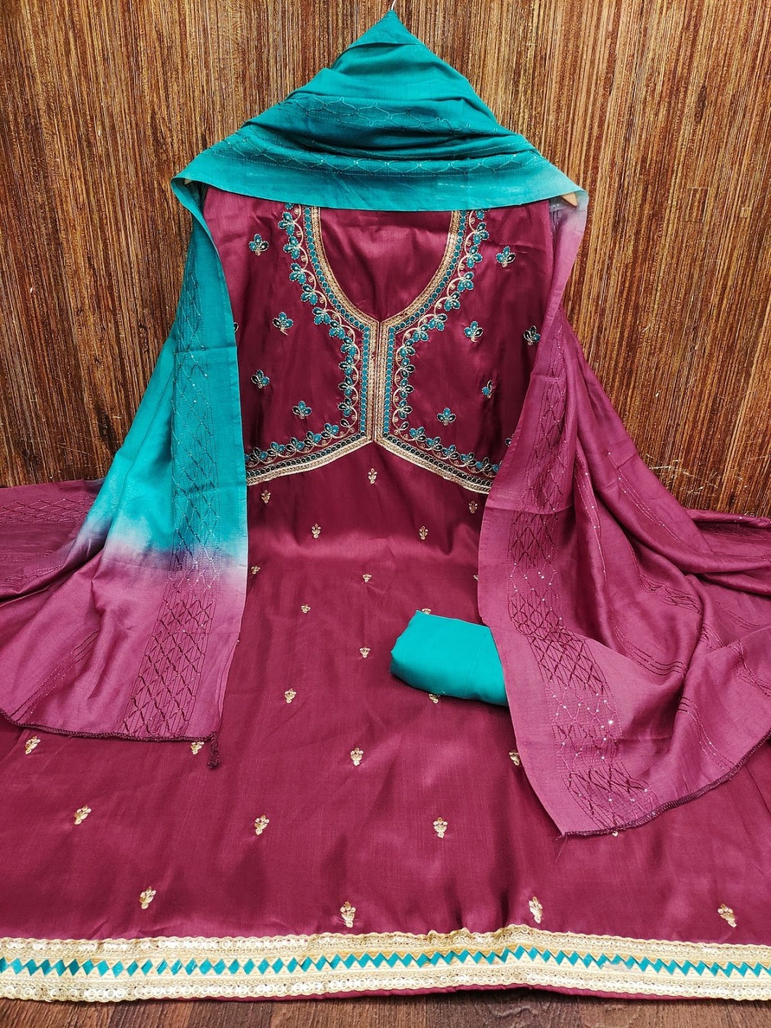 A TO Z CART Floral Embroidered Sequined Work Pure Silk Unstitched Dress Material, Magenta
A TO Z CART Floral Embroidered Sequined Work Pure Silk Unstitched Dress Material, Magenta