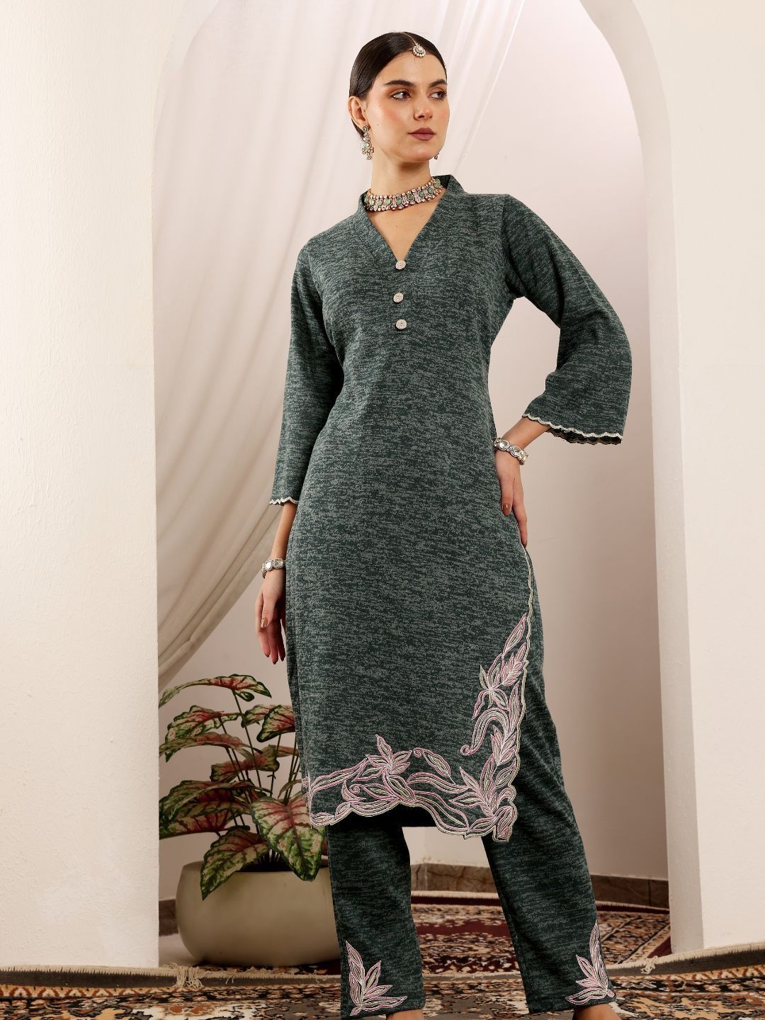 Lative Colours of Fashion Floral Embroidered Woolen Straight Kurta With Trouser & Dupatta, Green
Lative Colours of Fashion Floral Embroidered Woolen Straight Kurta With Trouser & Dupatta, Green