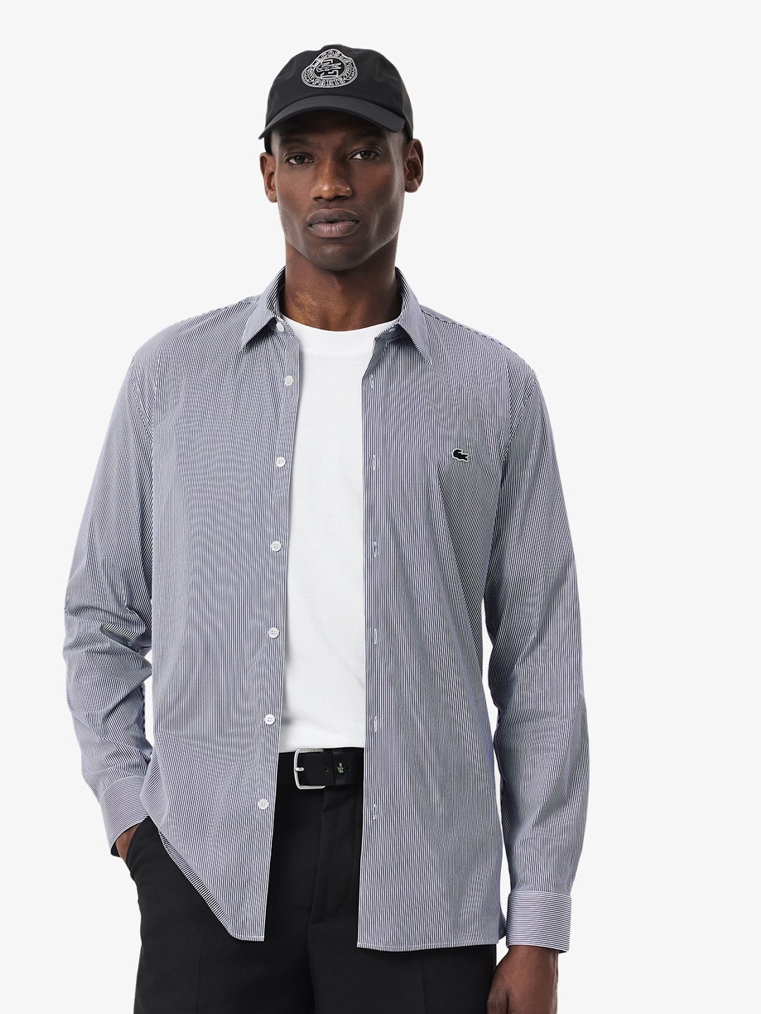 Lacoste Men Slim Fit Spread Collar Pinstripes Striped Cotton Casual Shirt, Navy blue
Lacoste Men Slim Fit Spread Collar Pinstripes Striped Cotton Casual Shirt, Navy blue