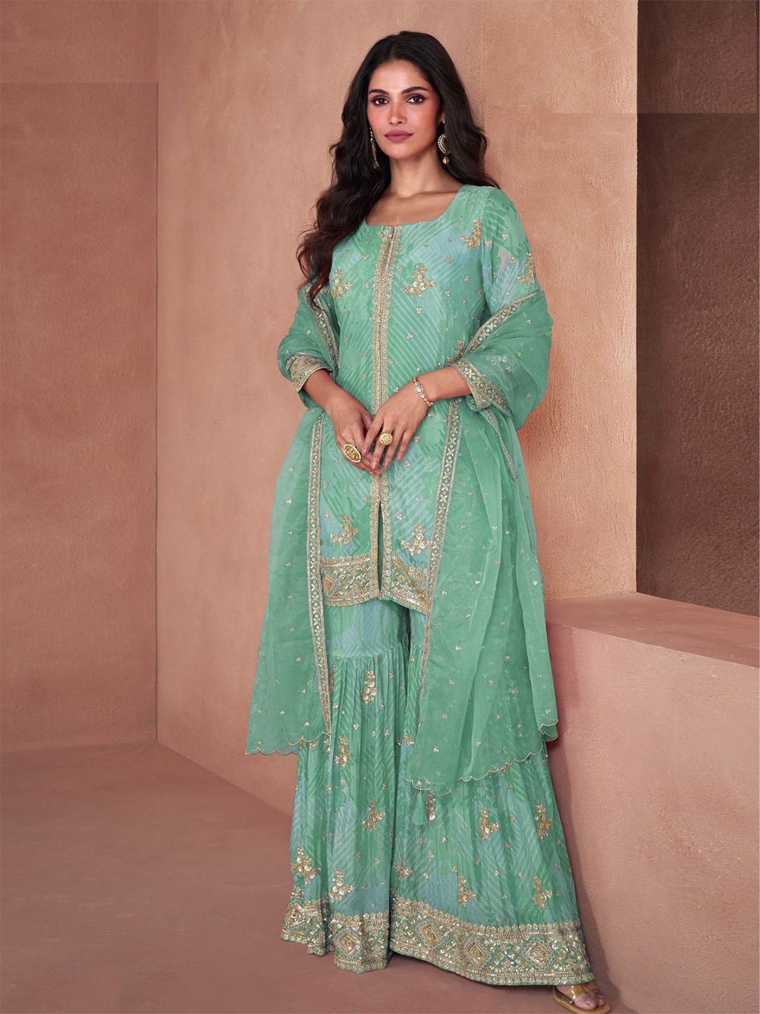 ODETTE Embroidered Floral Regular Sequinned Kurta with Sharara & With Dupatta, Green
ODETTE Embroidered Floral Regular Sequinned Kurta with Sharara & With Dupatta, Green