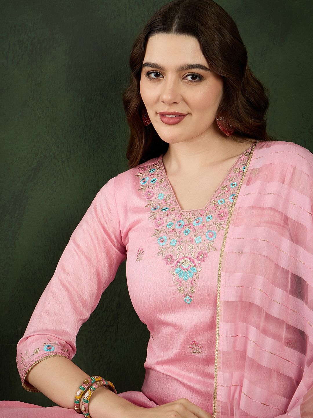 Sangria Pink Floral Embroidered Mirror Work V-Neck Straight Kurta With Trousers & Dupatta
Sangria Pink Floral Embroidered Mirror Work V-Neck Straight Kurta With Trousers & Dupatta