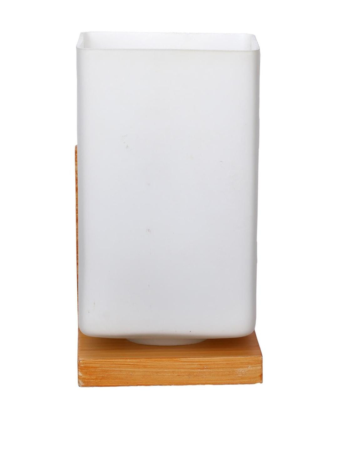 Somil Premium Designer Glass Wall / Night Lamp Elegant & Stylish Dcor Accent for Modern Interiors, color- - White Size- 20 X 22.5 X 29.5 CM
Somil Premium Designer Glass Wall / Night Lamp Elegant & Stylish Dcor Accent for Modern Interiors, color- - White Size- 20 X 22.5 X 29.5 CM