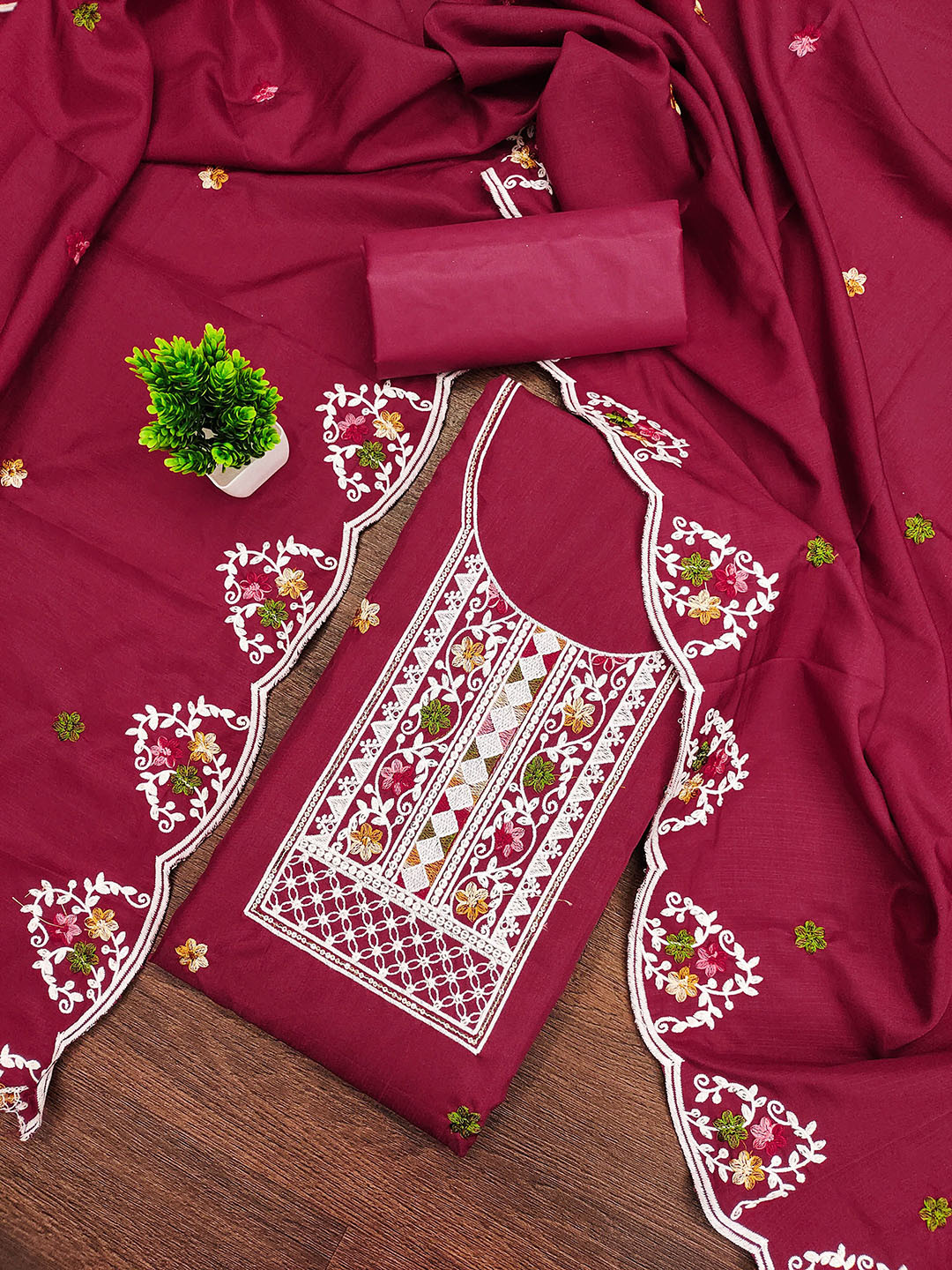 MANVAA Embroidered Pure Cotton Unstitched Dress Material, Maroon
MANVAA Embroidered Pure Cotton Unstitched Dress Material, Maroon