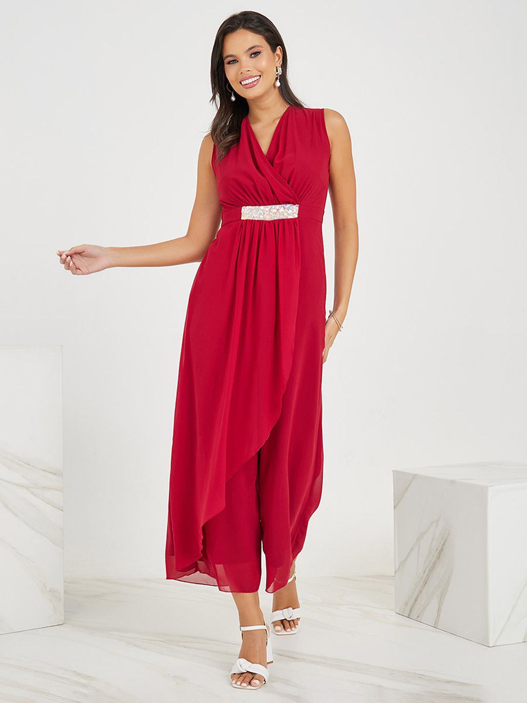 Miss Chase Basic Sleeveless Jumpsuit, Maroon
Miss Chase Basic Sleeveless Jumpsuit, Maroon