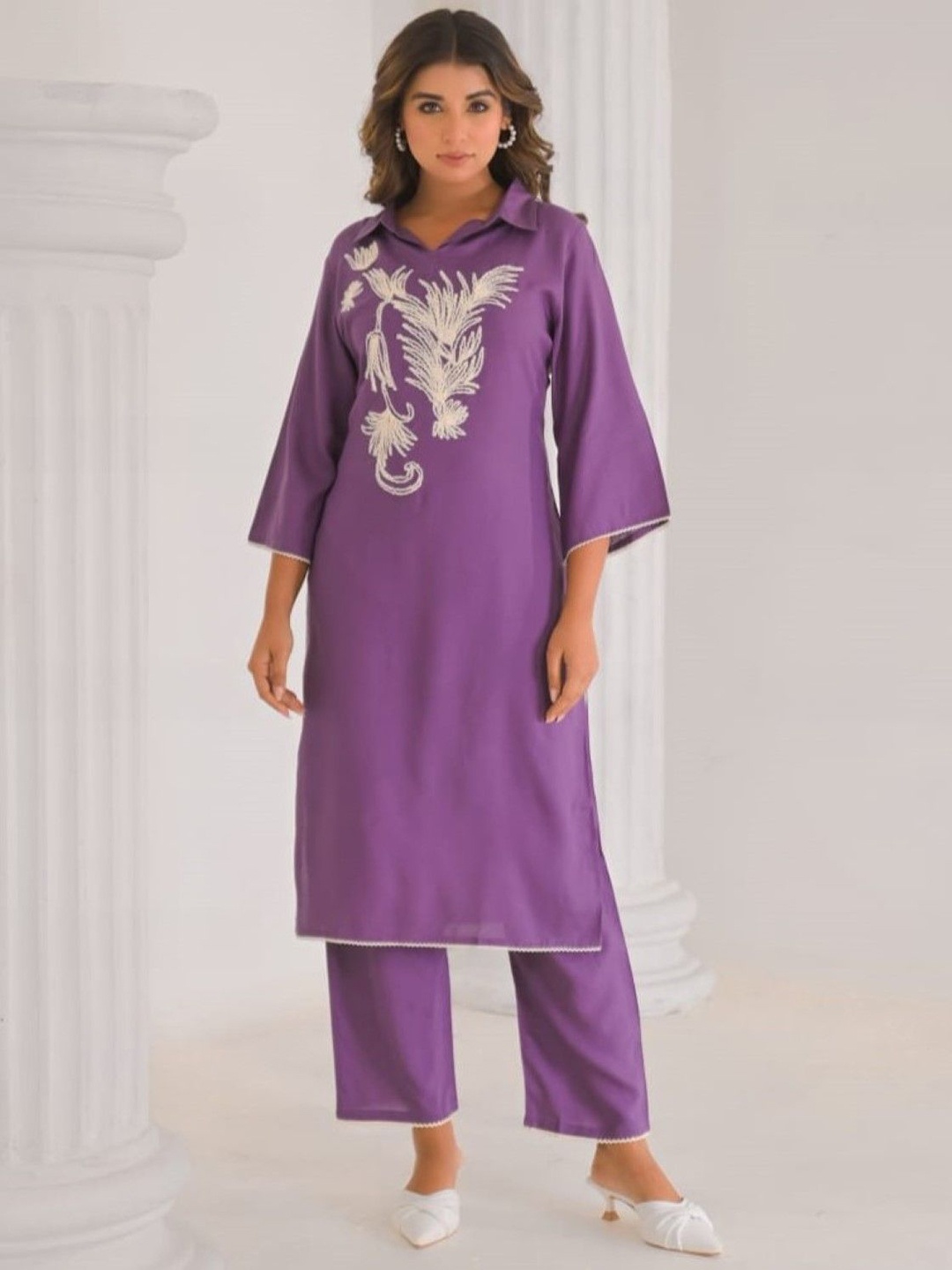 AUTUMN LANE Women Floral Embroidered Regular Pure Cotton Kurta with Trousers, Purple
AUTUMN LANE Women Floral Embroidered Regular Pure Cotton Kurta with Trousers, Purple