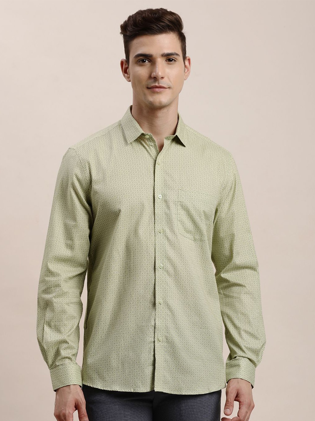 Turtle Men Standard Slim Fit Spread Collar Ethnic Printed Cotton Formal Shirt, Green
Turtle Men Standard Slim Fit Spread Collar Ethnic Printed Cotton Formal Shirt, Green