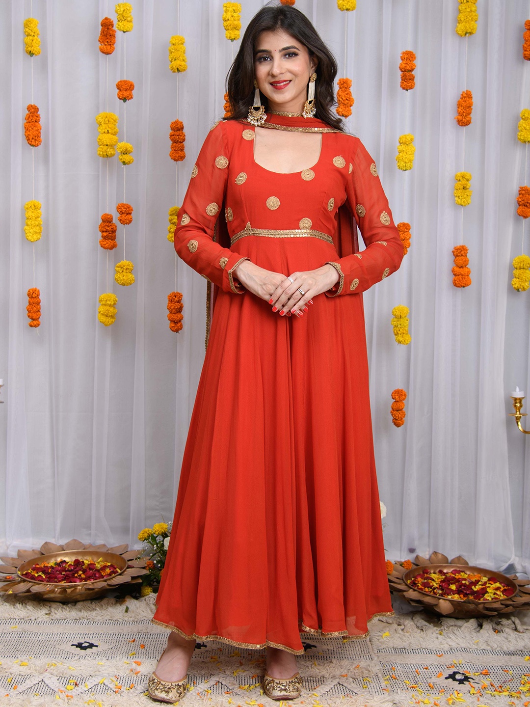 Label Shaurya Sanadhya Women Ethnic Motifs Embroidered Angrakha Kurta with Trousers & With Dupatta, Orange
Label Shaurya Sanadhya Women Ethnic Motifs Embroidered Angrakha Kurta with Trousers & With Dupatta, Orange