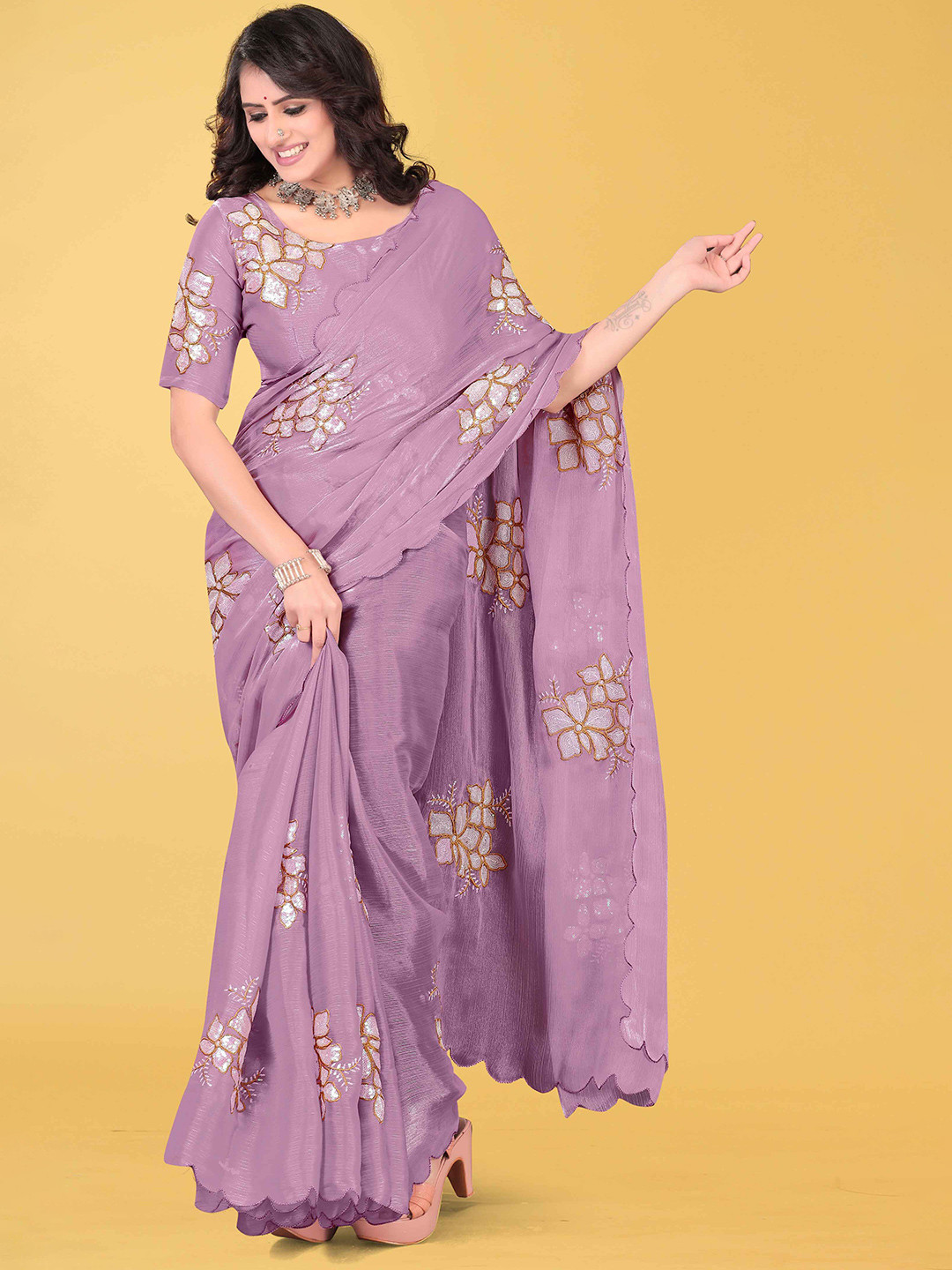 Avirat Designer Studio Floral Embroidered Bollywood Georgette Saree, Purple 
Avirat Designer Studio Floral Embroidered Bollywood Georgette Saree, Purple