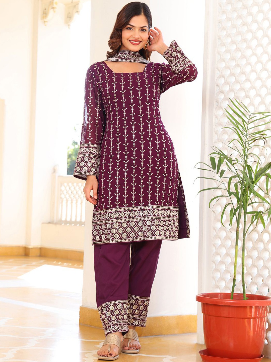 Fashion Basket Women Floral Embroidered Regular Kurta with Pyjamas & With Dupatta, Purple
Fashion Basket Women Floral Embroidered Regular Kurta with Pyjamas & With Dupatta, Purple