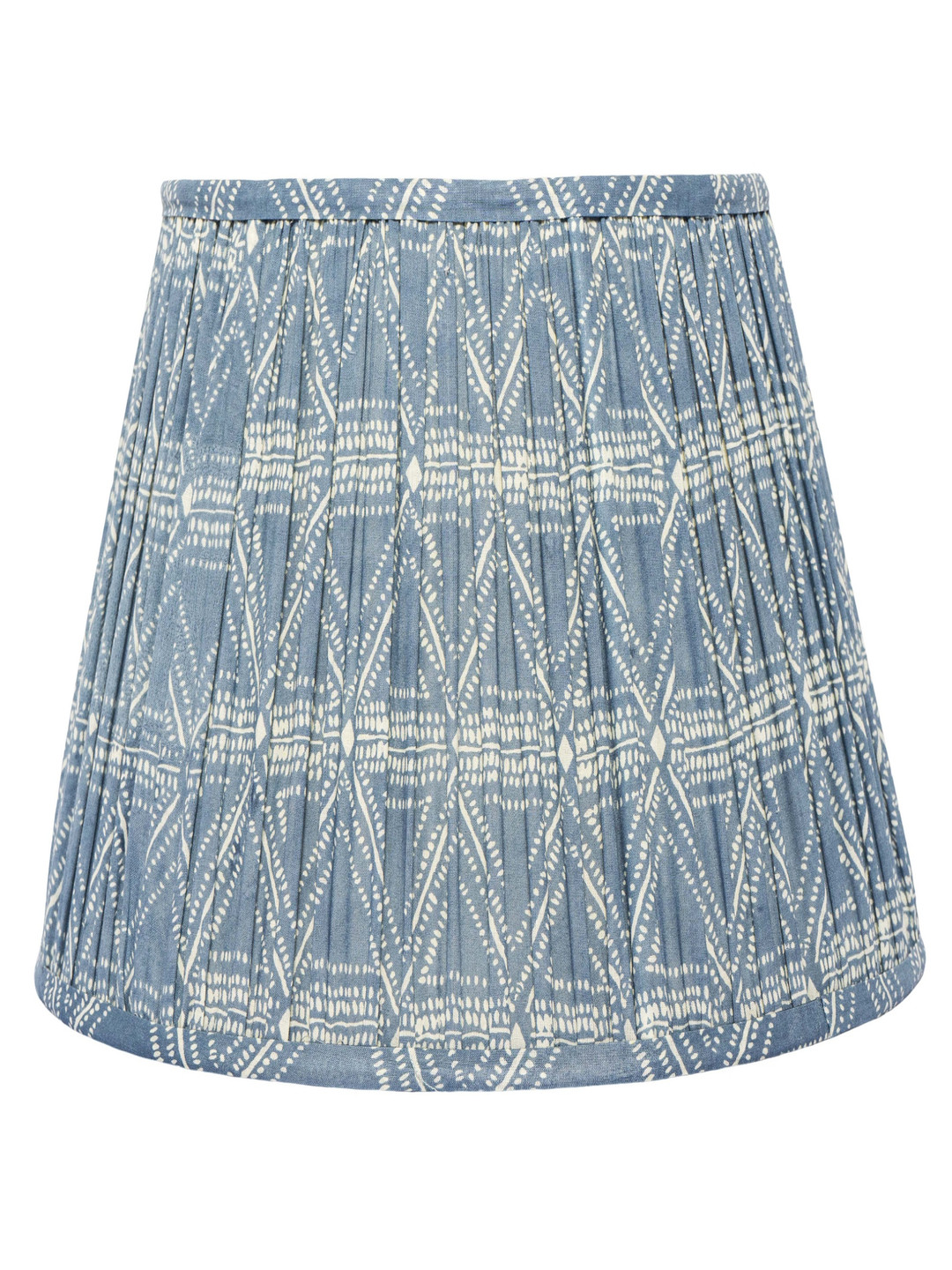 Lampenschirm India Blue & Beige Printed Cotton Contemporary Frustum Shaped Lampshade
Lampenschirm India Blue & Beige Printed Cotton Contemporary Frustum Shaped Lampshade