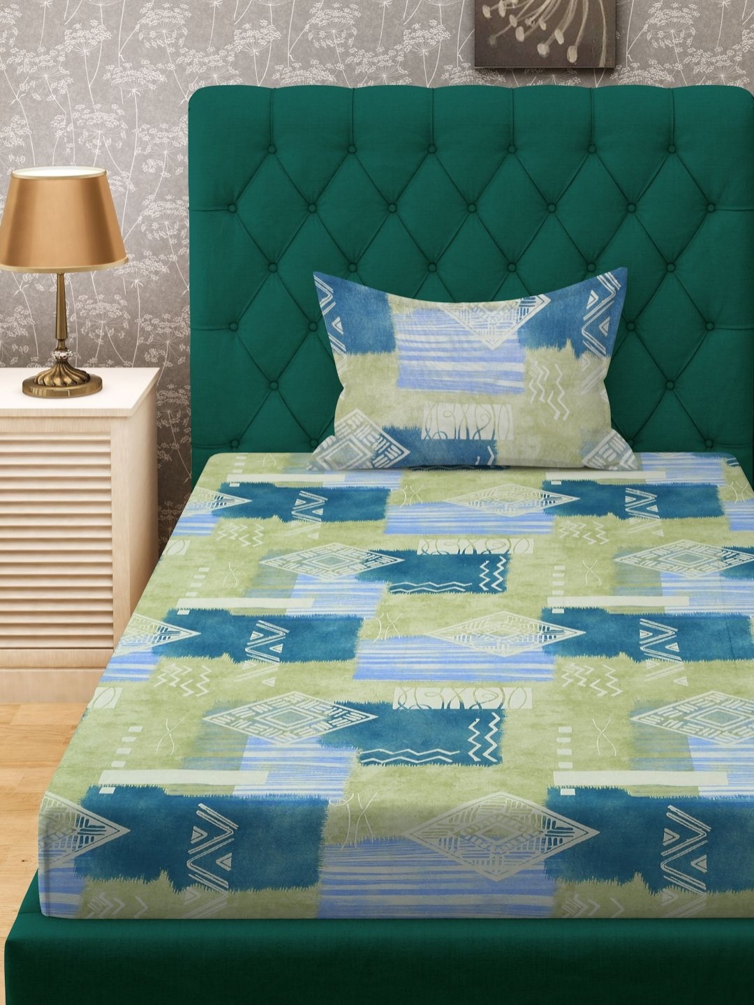 Myntra Elegant Homes Green Geometric Printed 400 TC Single Bedsheet Set 2.5 m x 1.5 m
Myntra Elegant Homes Green Geometric Printed 400 TC Single Bedsheet Set 2.5 m x 1.5 m