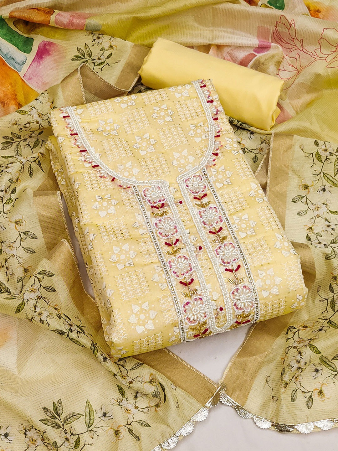 SHADOW & SAINING Floral Printed Beads Work Modal Cotton Unstitched Dress Material, Yellow
SHADOW & SAINING Floral Printed Beads Work Modal Cotton Unstitched Dress Material, Yellow