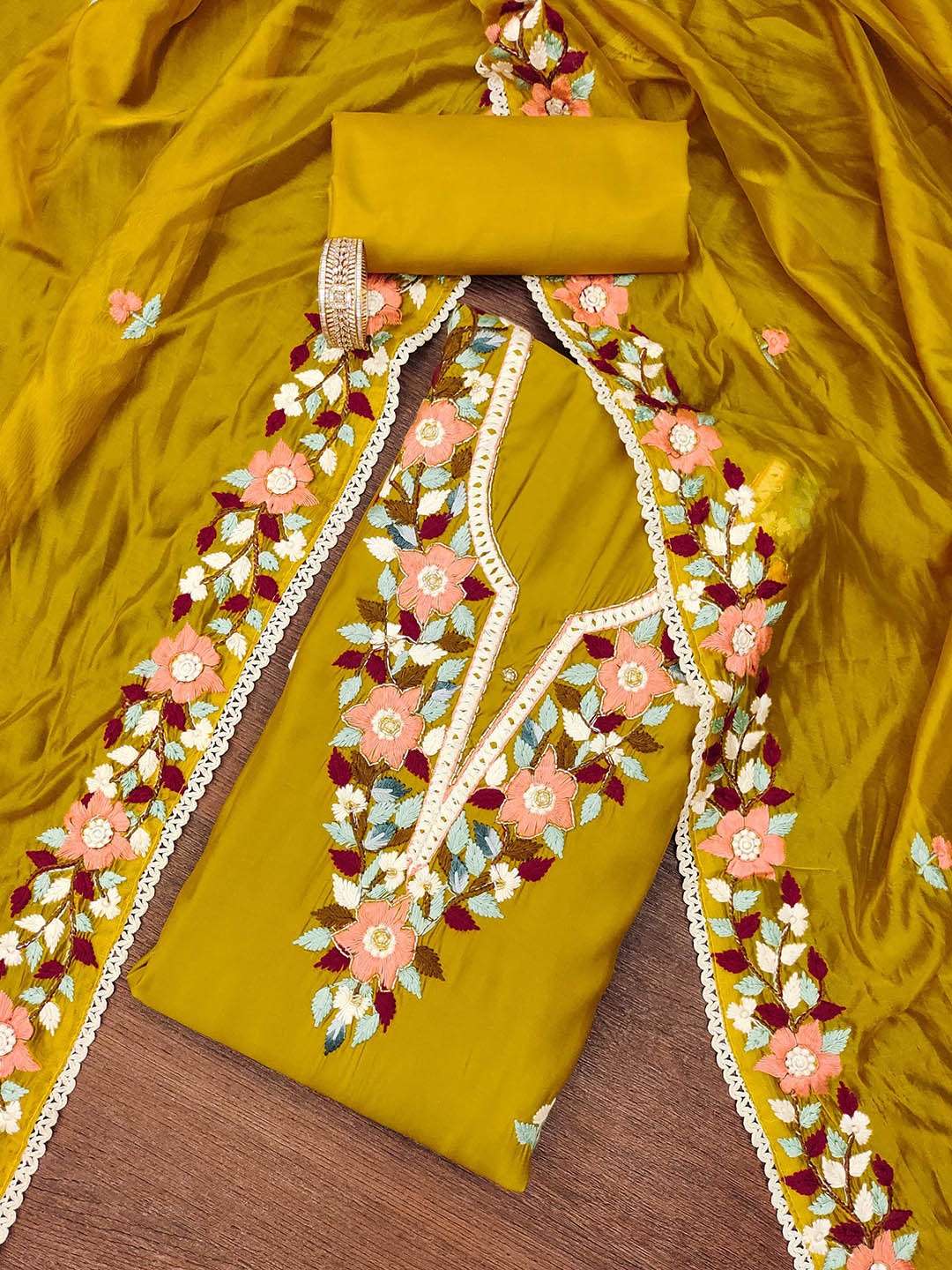 SHADOW & SAINING Floral Embroidered Thread Work Pure Silk Unstitched Dress Material, Mustard
SHADOW & SAINING Floral Embroidered Thread Work Pure Silk Unstitched Dress Material, Mustard