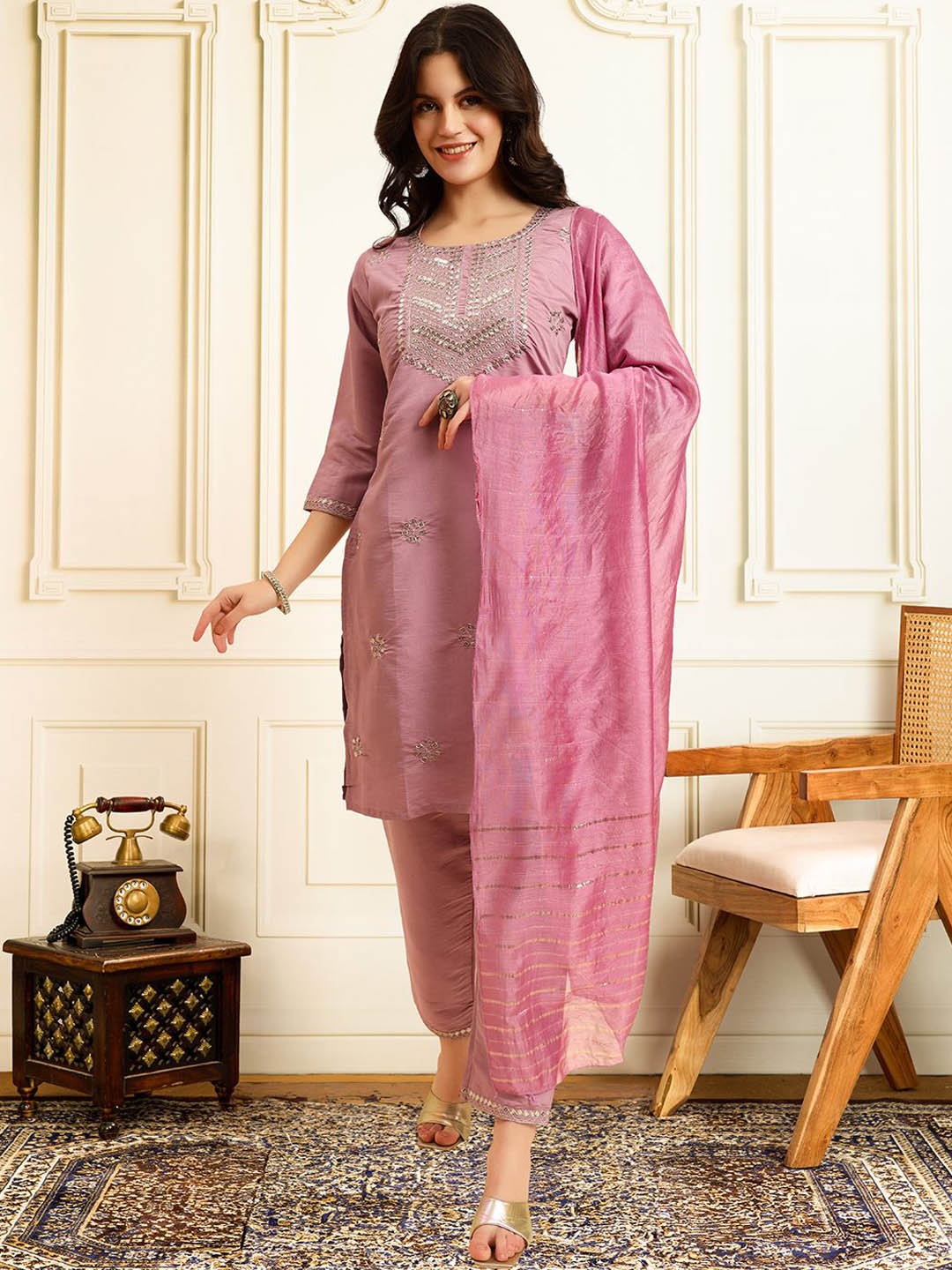 House of Pataudi High Star Floral Embroidered Thread Work Kurta With Trousers & Dupatta, Lavender
House of Pataudi High Star Floral Embroidered Thread Work Kurta With Trousers & Dupatta, Lavender