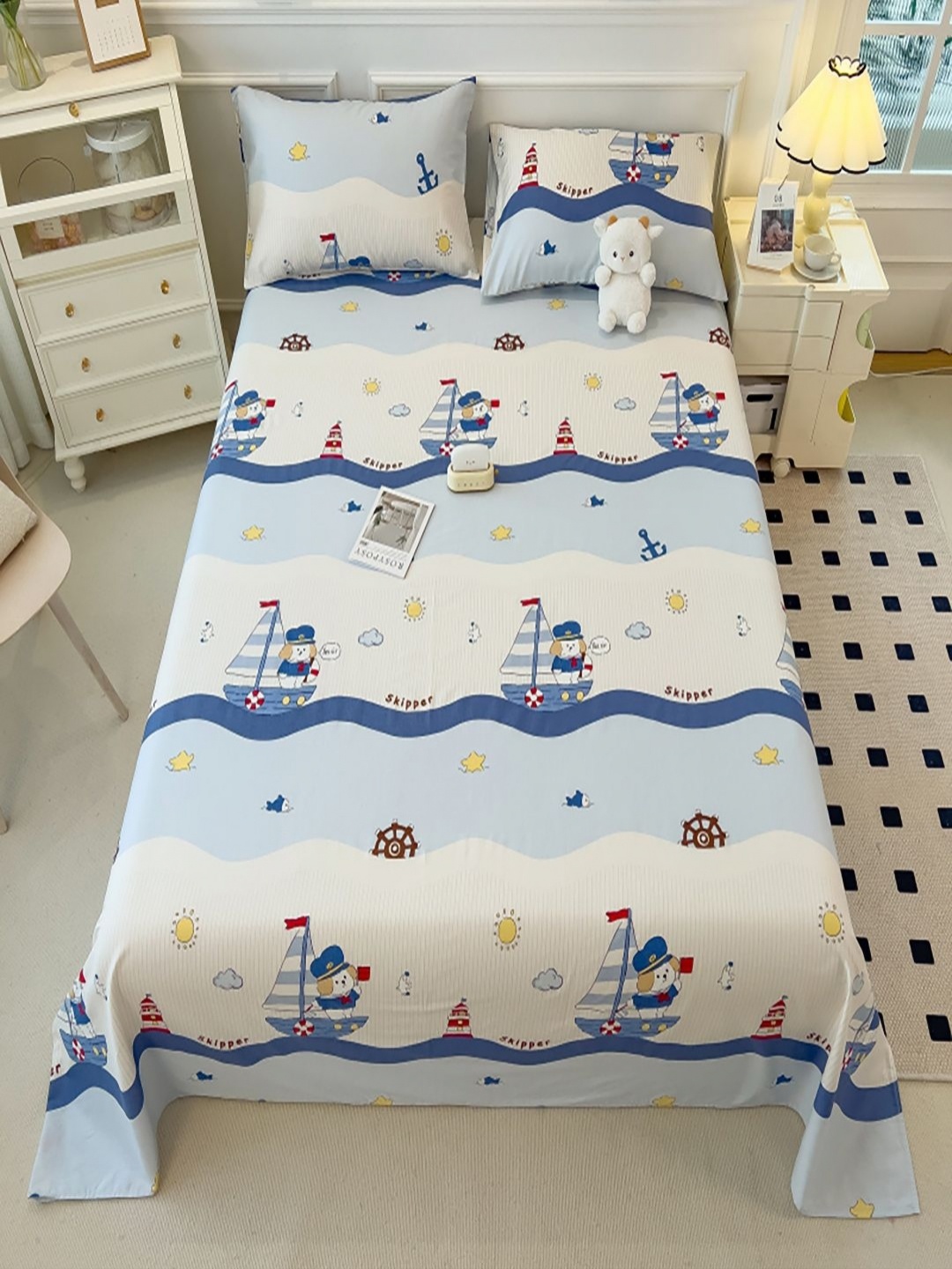 JC HOME Beige & Blue Printed Pure Cotton 220 TC Super King Bedsheet Set 2.30 m x 2.50 m
JC HOME Beige & Blue Printed Pure Cotton 220 TC Super King Bedsheet Set 2.30 m x 2.50 m