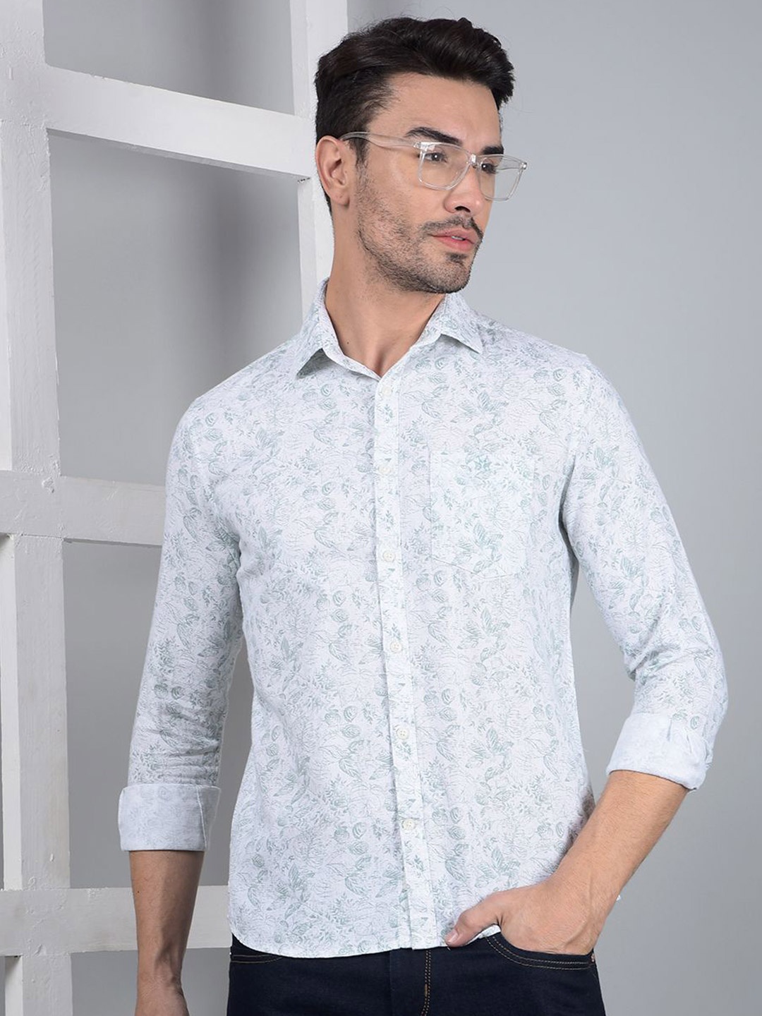 Crimsoune Club Men Classic Fit Spread Collar Floral Printed Cotton Casual Shirt, White
Crimsoune Club Men Classic Fit Spread Collar Floral Printed Cotton Casual Shirt, White