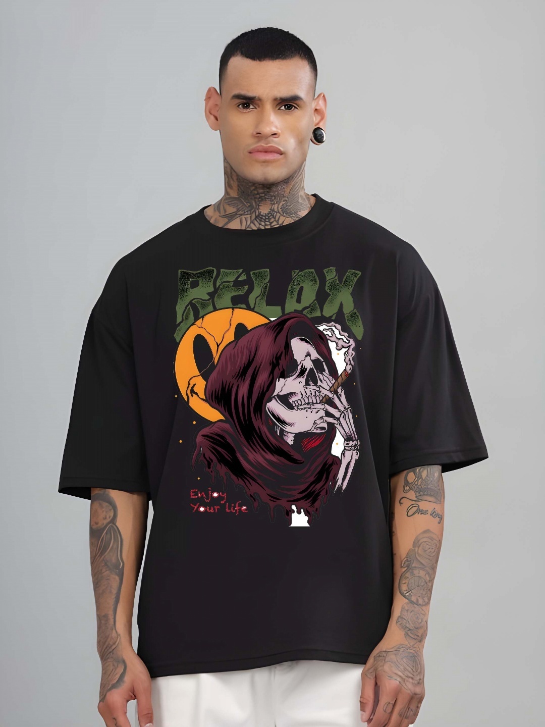THE BEETEL HOUSE Men Graphic Printed Round Neck Cotton Oversized T-shirt, Black
THE BEETEL HOUSE Men Graphic Printed Round Neck Cotton Oversized T-shirt, Black