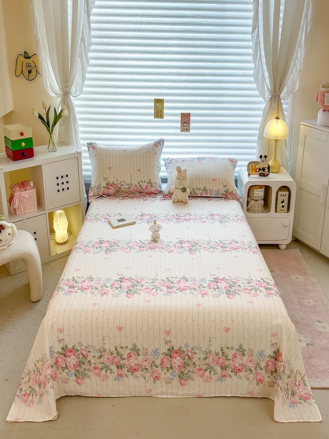 JC HOME Green & Pink Floral Printed Pure Cotton 220 TC King Bedsheet Set 2.00 m x 2.30 m
JC HOME Green & Pink Floral Printed Pure Cotton 220 TC King Bedsheet Set 2.00 m x 2.30 m