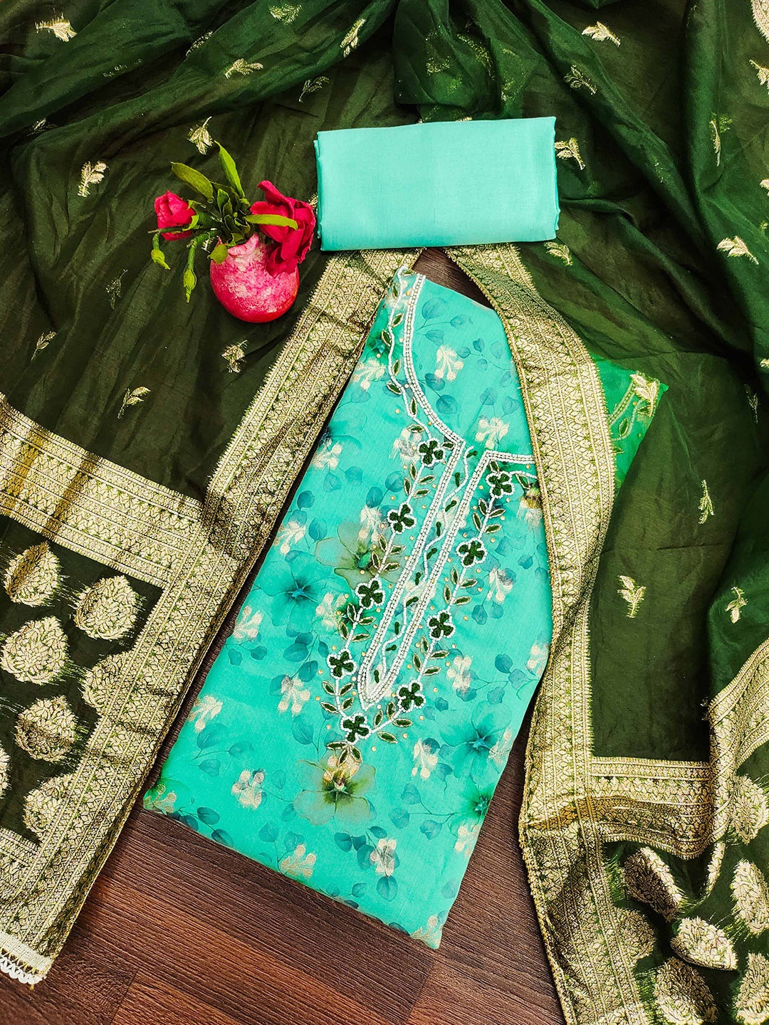 SHADOW & SAINING Floral Printed Beads and Stones Unstitched Dress Material, Sea green
SHADOW & SAINING Floral Printed Beads and Stones Unstitched Dress Material, Sea green