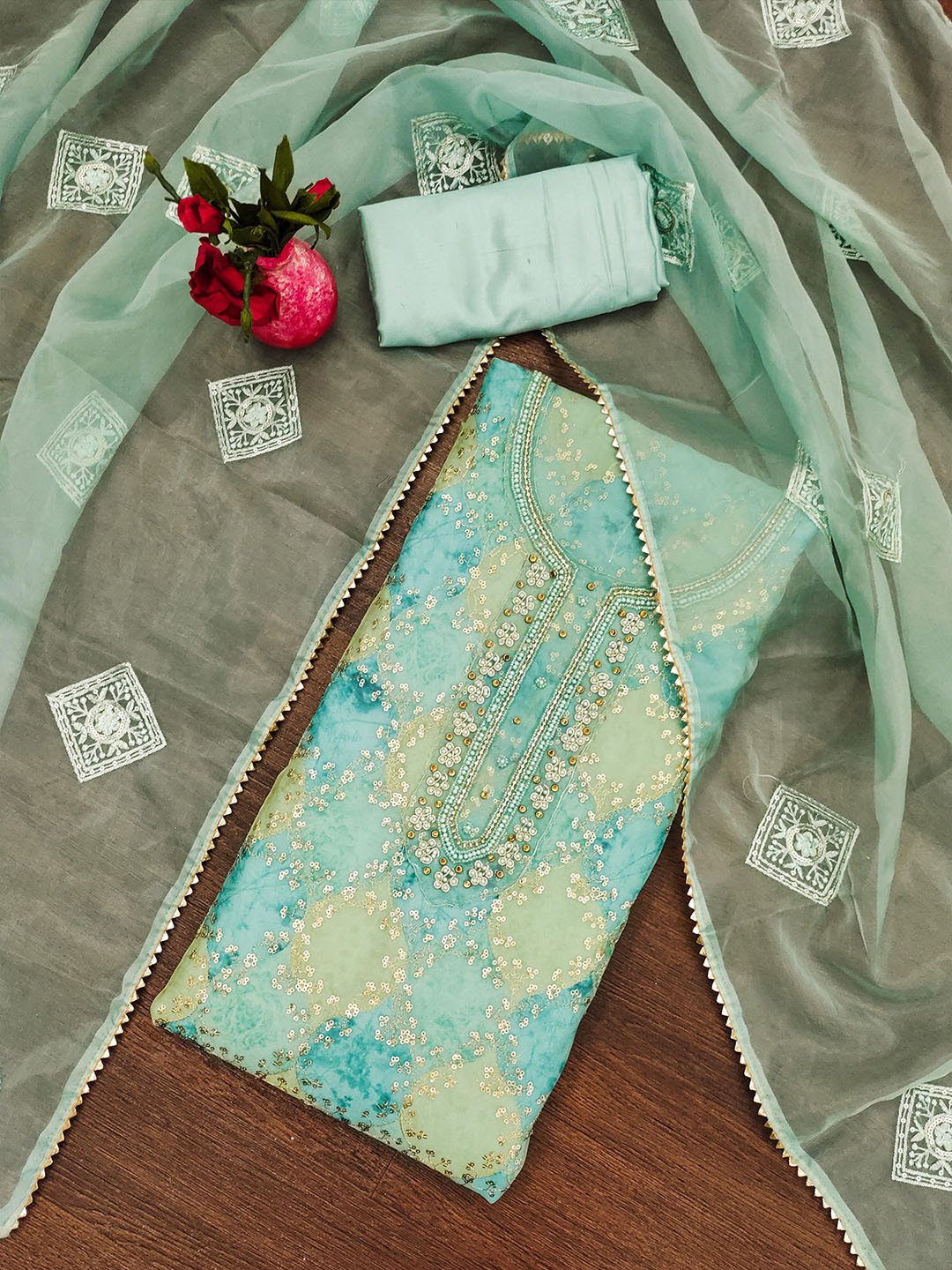 SHADOW & SAINING Floral Embroidered Sequinned Organza Unstitched Dress Material, Green
SHADOW & SAINING Floral Embroidered Sequinned Organza Unstitched Dress Material, Green