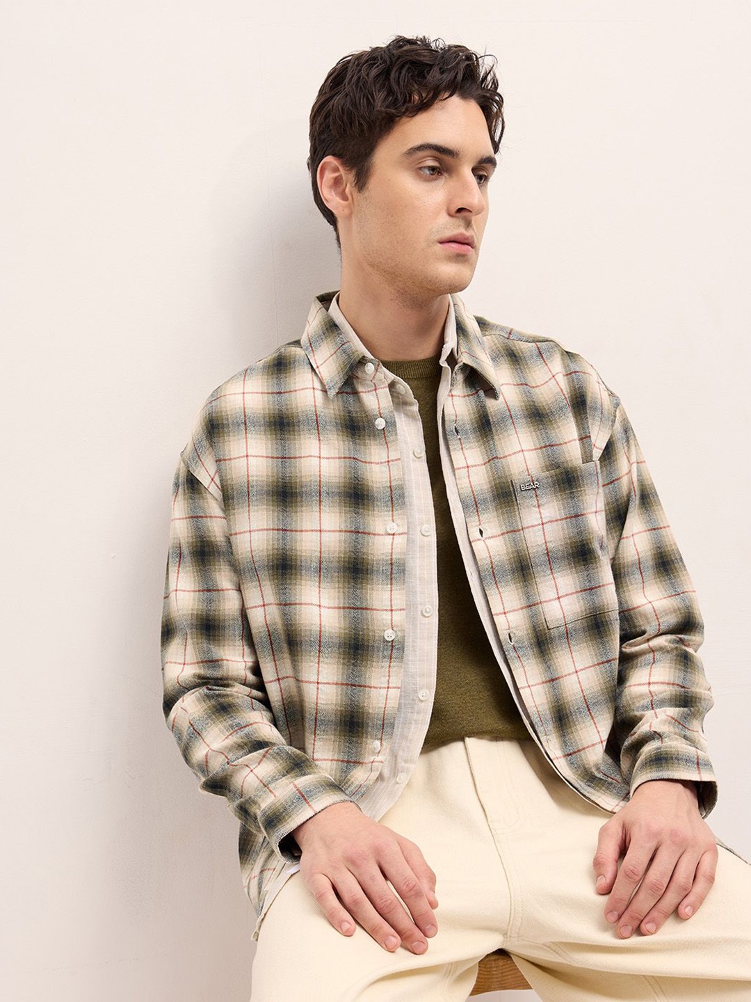 THE BEAR HOUSE Men Relaxed Fit Spread Collar Checked Cotton Casual Shirt, Olive
THE BEAR HOUSE Men Relaxed Fit Spread Collar Checked Cotton Casual Shirt, Olive