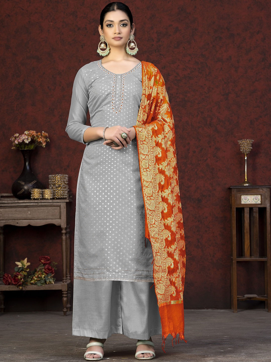 SHADOW & SAINING Floral Woven Design Beads & Stones Banarasi Semi-Stitched Dress Material, Grey
SHADOW & SAINING Floral Woven Design Beads & Stones Banarasi Semi-Stitched Dress Material, Grey