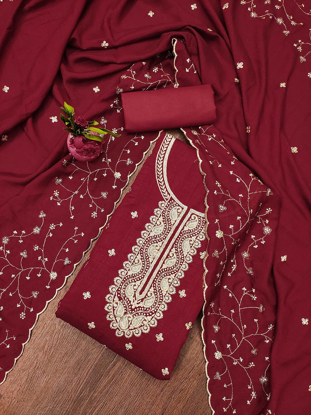 SHADOW & SAINING Embroidered Sequnnied Unstitched Dress Material, Maroon
SHADOW & SAINING Embroidered Sequnnied Unstitched Dress Material, Maroon