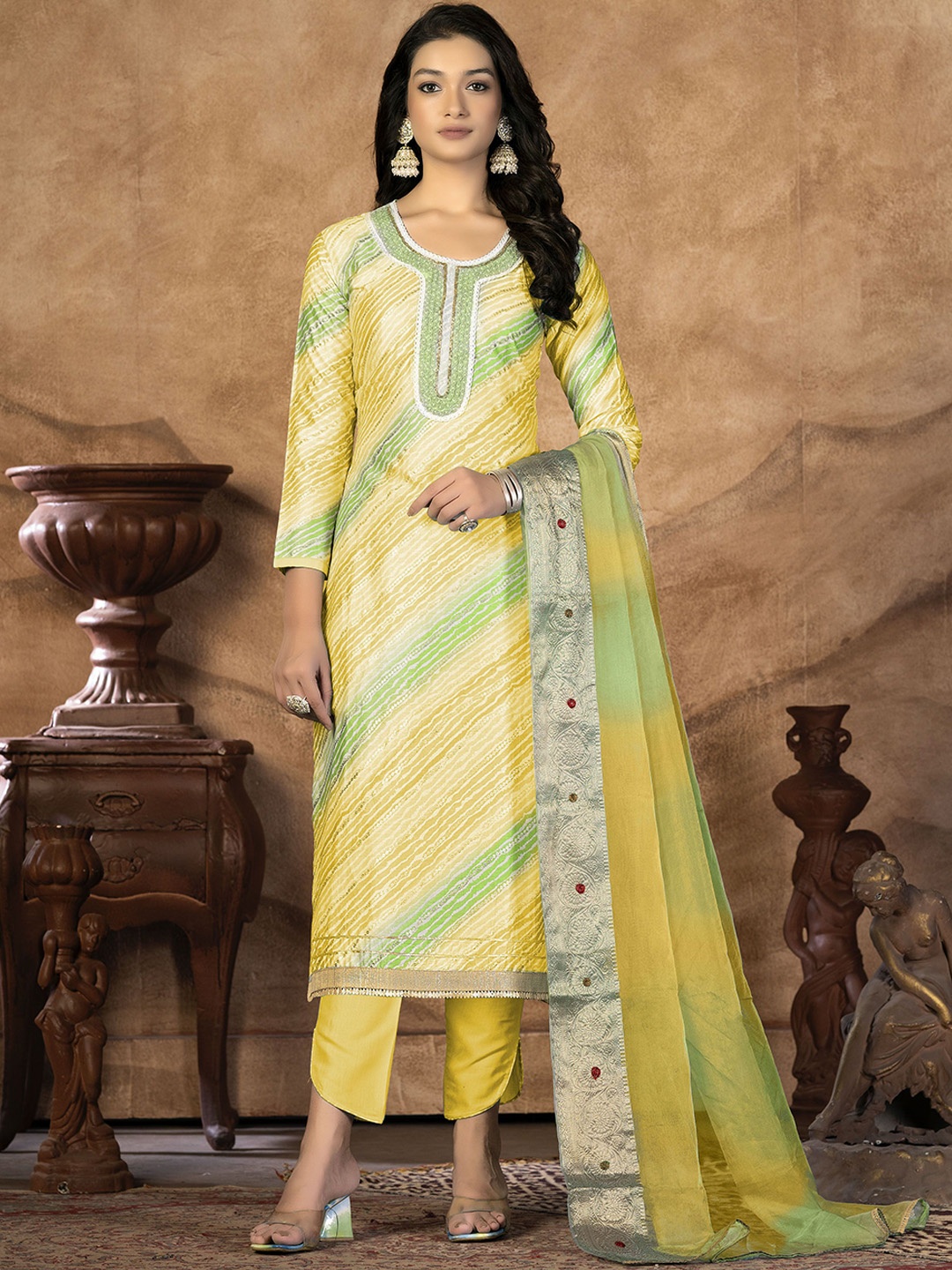 SHADOW & SAINING Floral Embroidered Beads & Stones Unstitched Dress Material, Yellow
SHADOW & SAINING Floral Embroidered Beads & Stones Unstitched Dress Material, Yellow