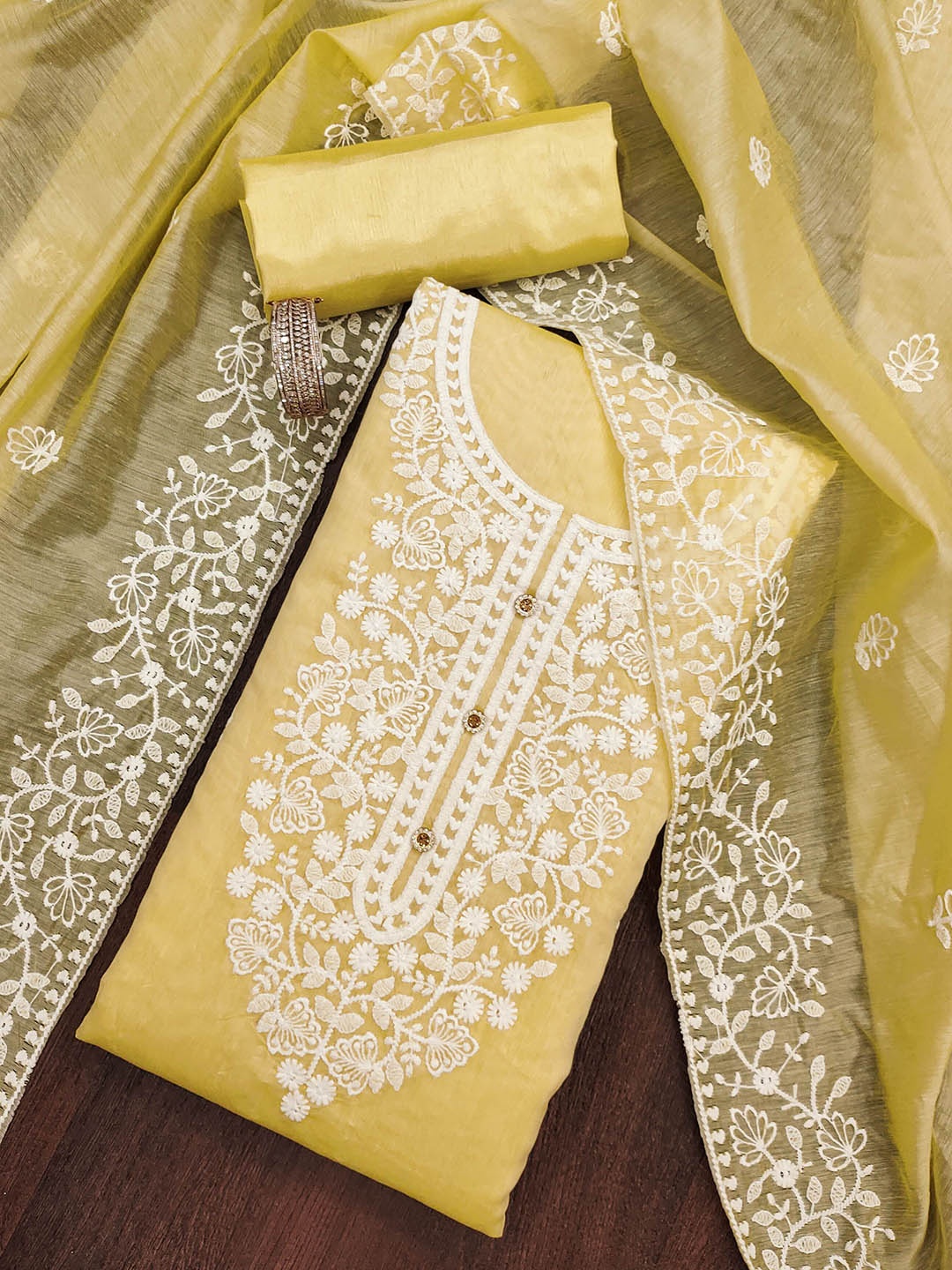 SHADOW & SAINING Floral Embroidered Chanderi Cotton Semi-Stitched Dress Material, Yellow
SHADOW & SAINING Floral Embroidered Chanderi Cotton Semi-Stitched Dress Material, Yellow