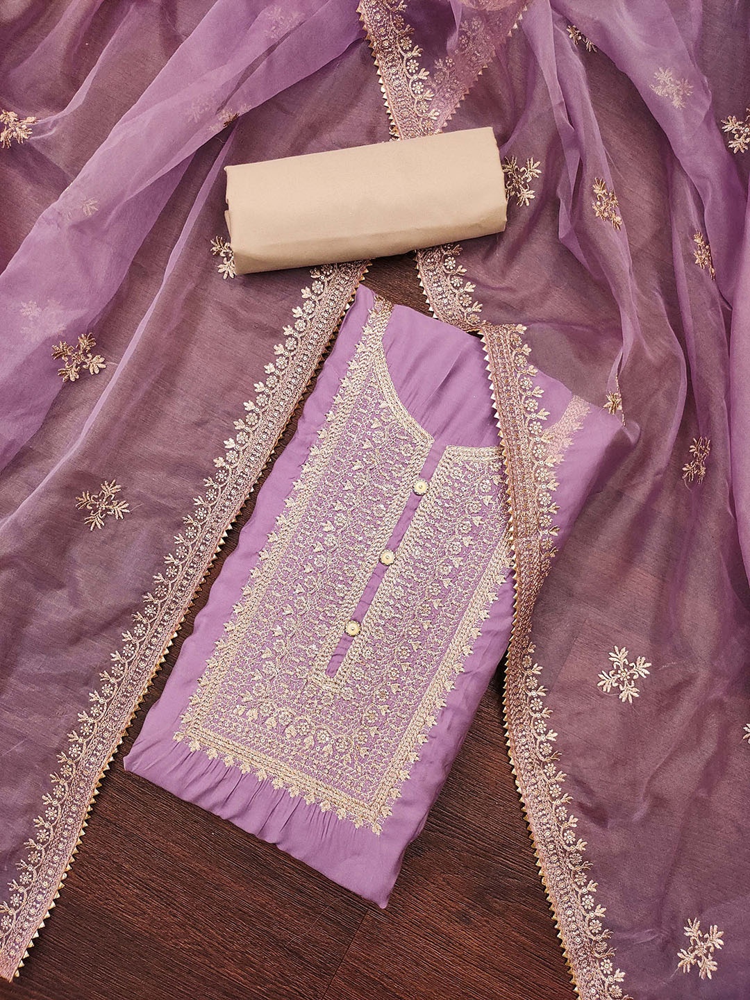 SHADOW & SAINING Floral Embroidered Sequinned Roman Silk Unstitched Dress Material, Purple
SHADOW & SAINING Floral Embroidered Sequinned Roman Silk Unstitched Dress Material, Purple