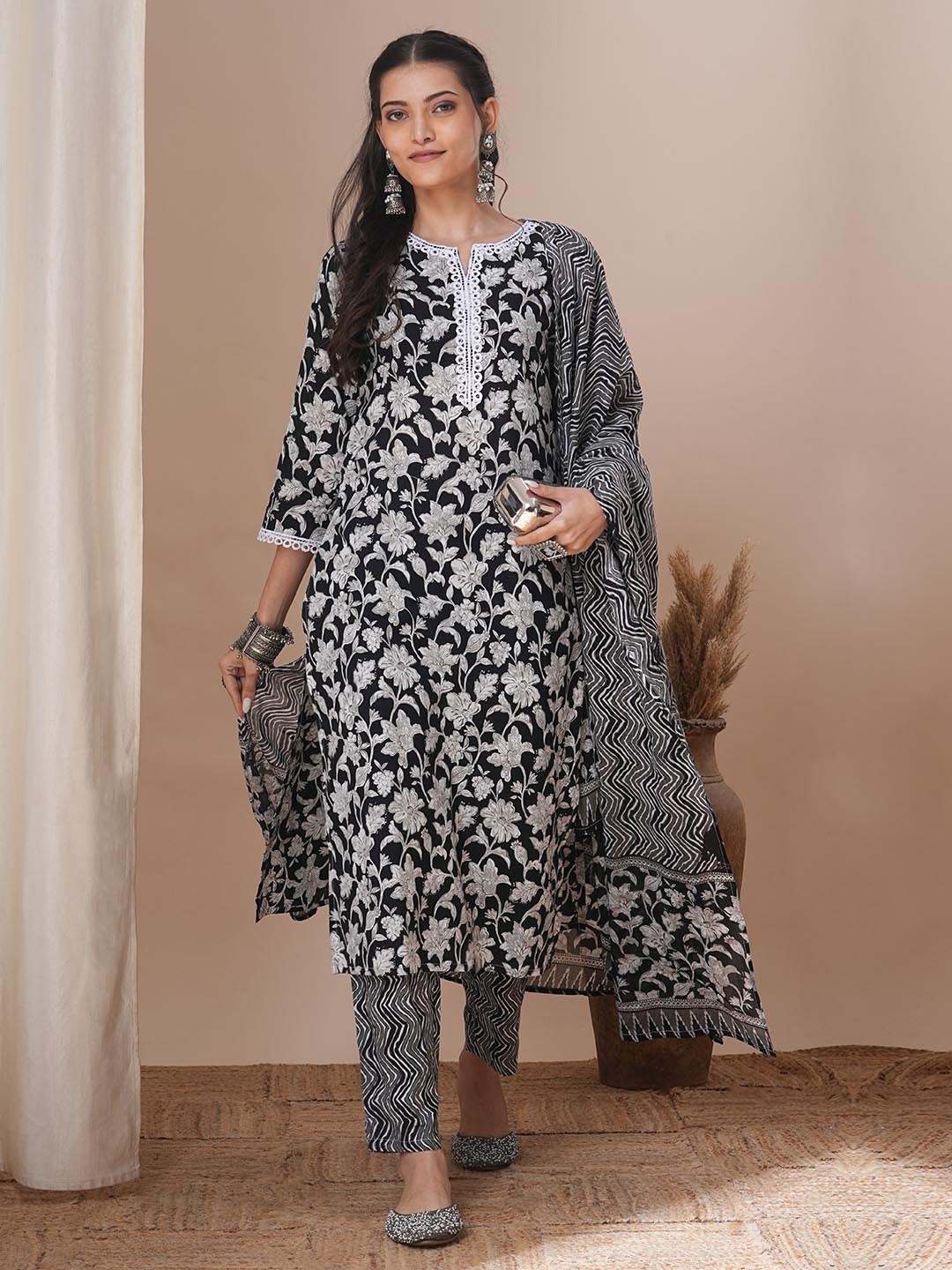 FASHOR Floral Printed Thread Work Pure Cotton Straight Kurta With Trousers & Dupatta, Black
FASHOR Floral Printed Thread Work Pure Cotton Straight Kurta With Trousers & Dupatta, Black