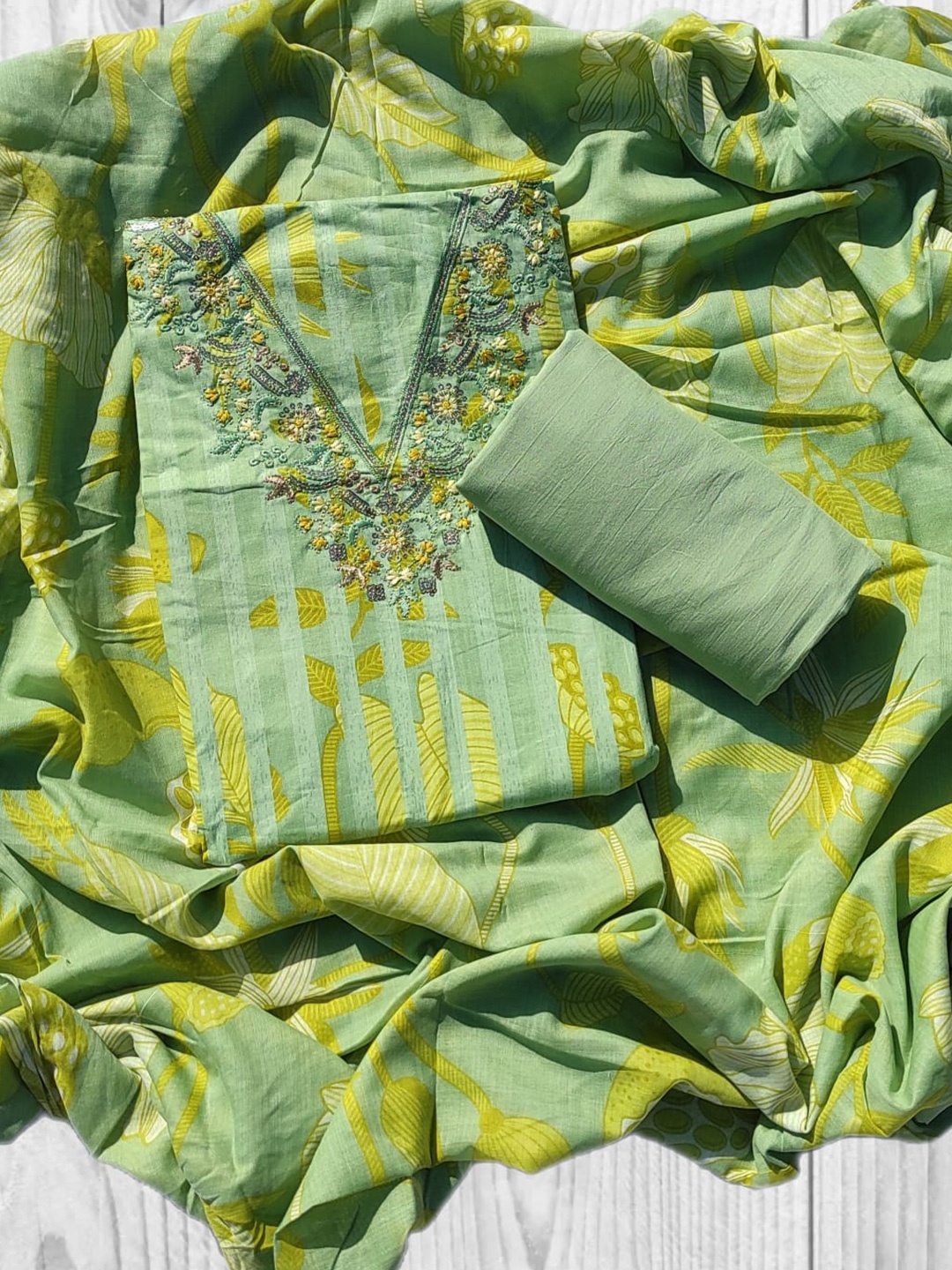 GC 80 BY GAURI COLLECTION Floral Printed Thread Work Pure Cotton Unstitched Dress Material, Green
GC 80 BY GAURI COLLECTION Floral Printed Thread Work Pure Cotton Unstitched Dress Material, Green