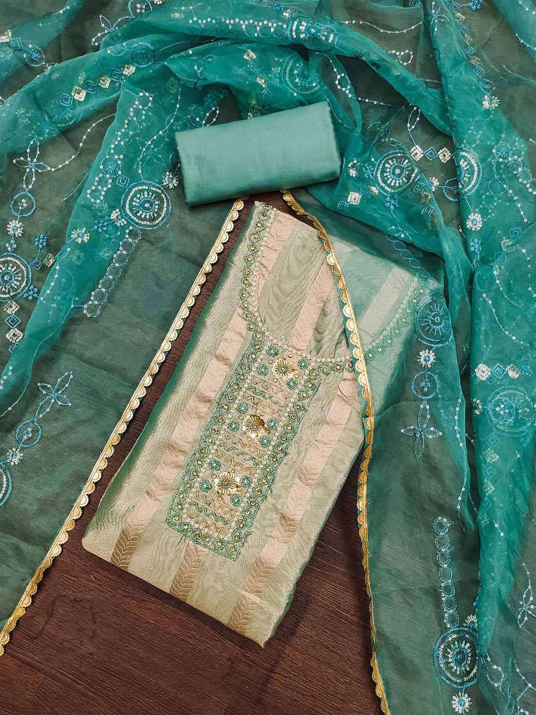 SHADOW & SAINING Floral Woven Design Zari Work Organza Semi-Stitched Dress Material, Sea green
SHADOW & SAINING Floral Woven Design Zari Work Organza Semi-Stitched Dress Material, Sea green