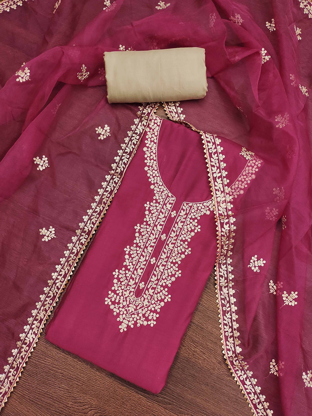 SHADOW & SAINING Floral Embroidered Roman Cotton Silk Semi-Stitched Dress Material, Pink
SHADOW & SAINING Floral Embroidered Roman Cotton Silk Semi-Stitched Dress Material, Pink