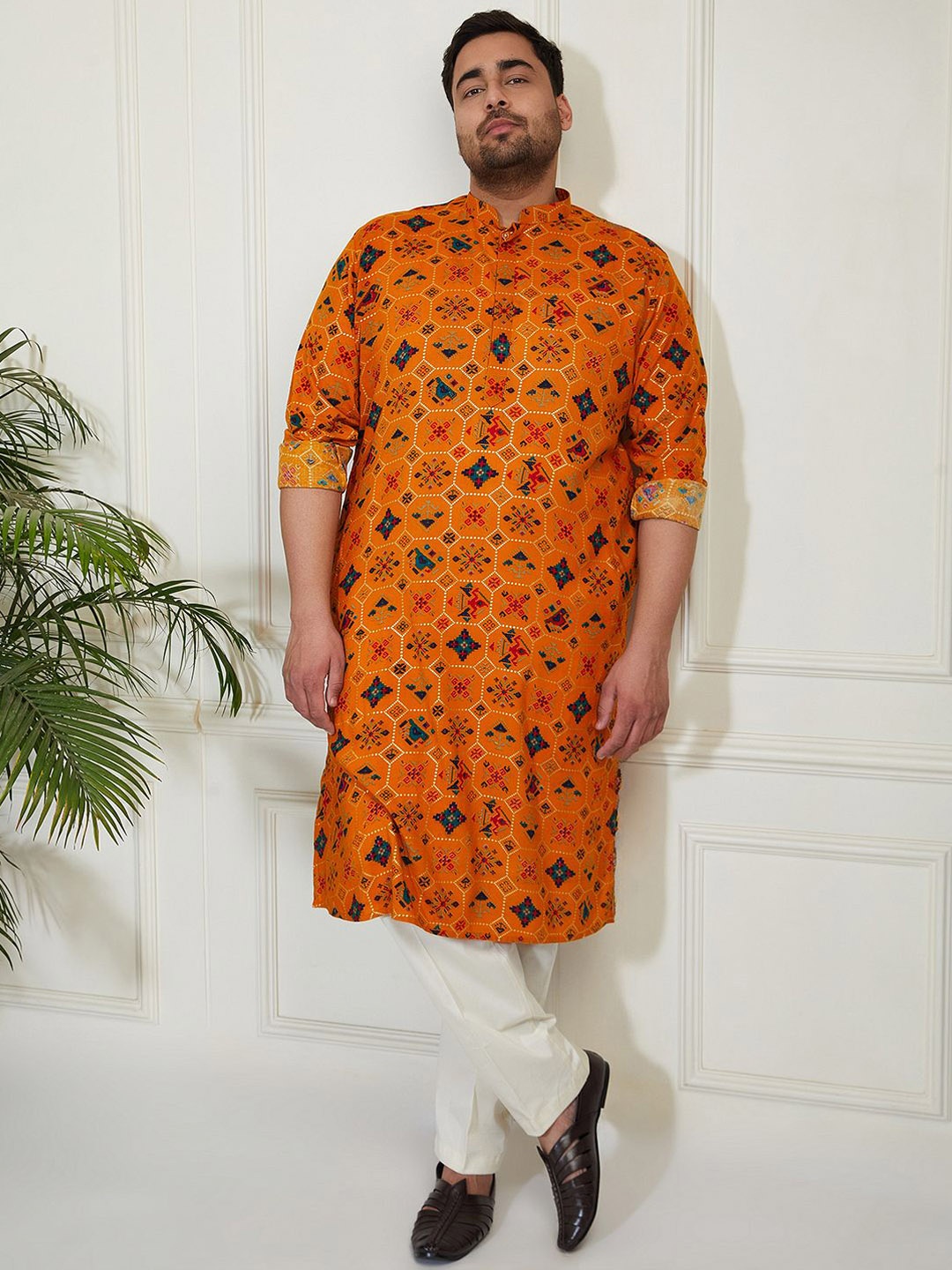 VASTRAMAY Plus Size Patola Printed Mandarin Collar Straight Kurta With Trousers, Yellow
VASTRAMAY Plus Size Patola Printed Mandarin Collar Straight Kurta With Trousers, Yellow