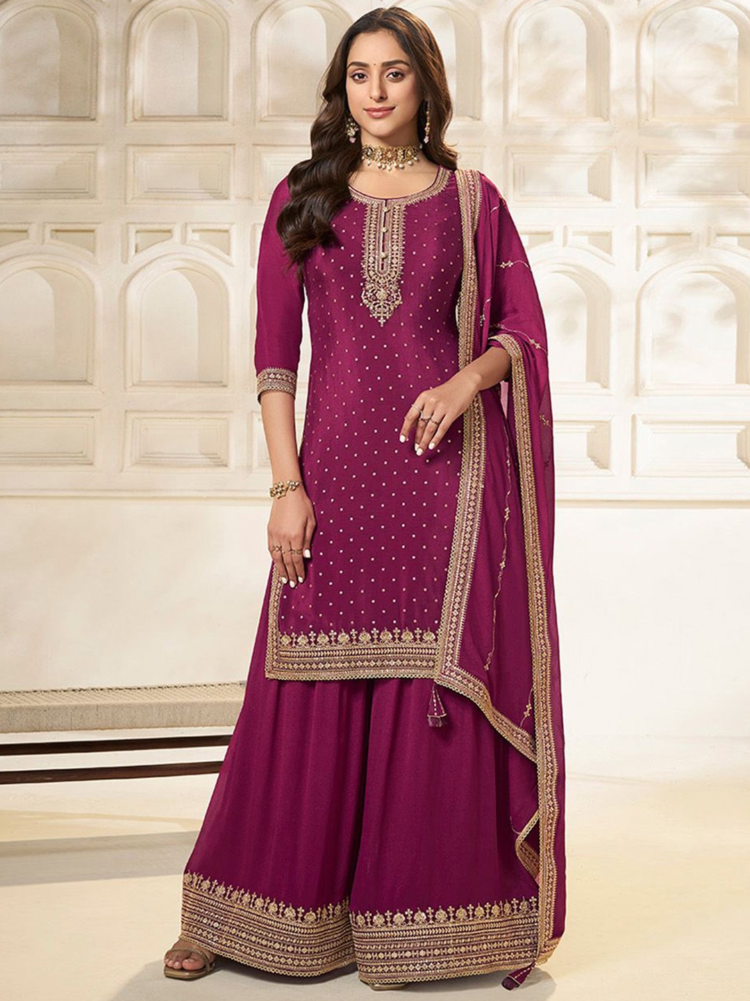 Seerat Floral Embroidered Round Neck Sequinned Straight Kurta With Sharara & Dupatta, Maroon
Seerat Floral Embroidered Round Neck Sequinned Straight Kurta With Sharara & Dupatta, Maroon