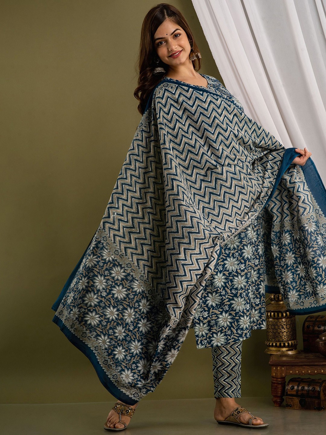 Prathmikta Floral Printed Notch Neck Pure Cotton Straight Kurta With Trousers & Dupatta, Navy blue
Prathmikta Floral Printed Notch Neck Pure Cotton Straight Kurta With Trousers & Dupatta, Navy blue