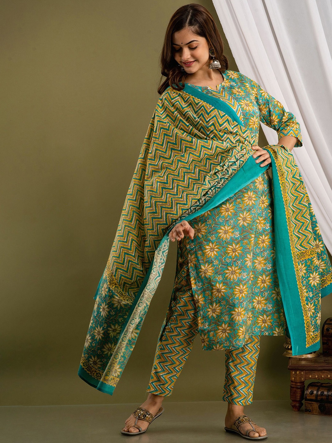 Prathmikta Floral Printed Notch Neck Pure Cotton Straight Kurta With Trousers & Dupatta, Green
Prathmikta Floral Printed Notch Neck Pure Cotton Straight Kurta With Trousers & Dupatta, Green