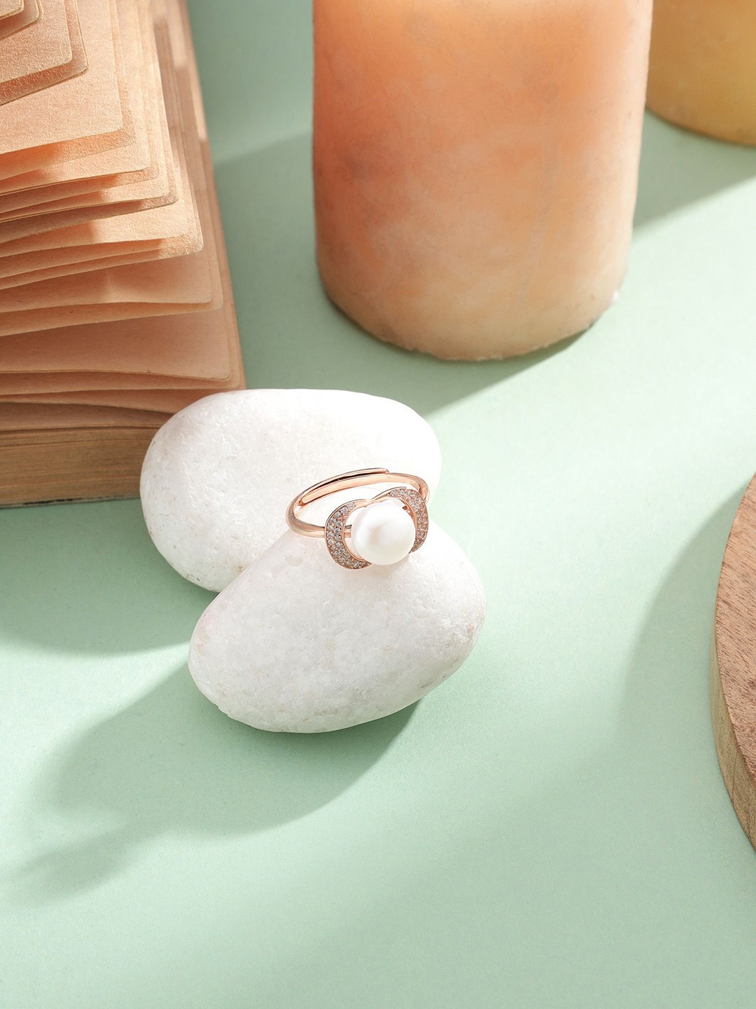 DIAVO 925 Sterling Silver Rose Gold-Plated Cubic Zircon Studded Pearl Beaded Finger Ring
DIAVO 925 Sterling Silver Rose Gold-Plated Cubic Zircon Studded Pearl Beaded Finger Ring
