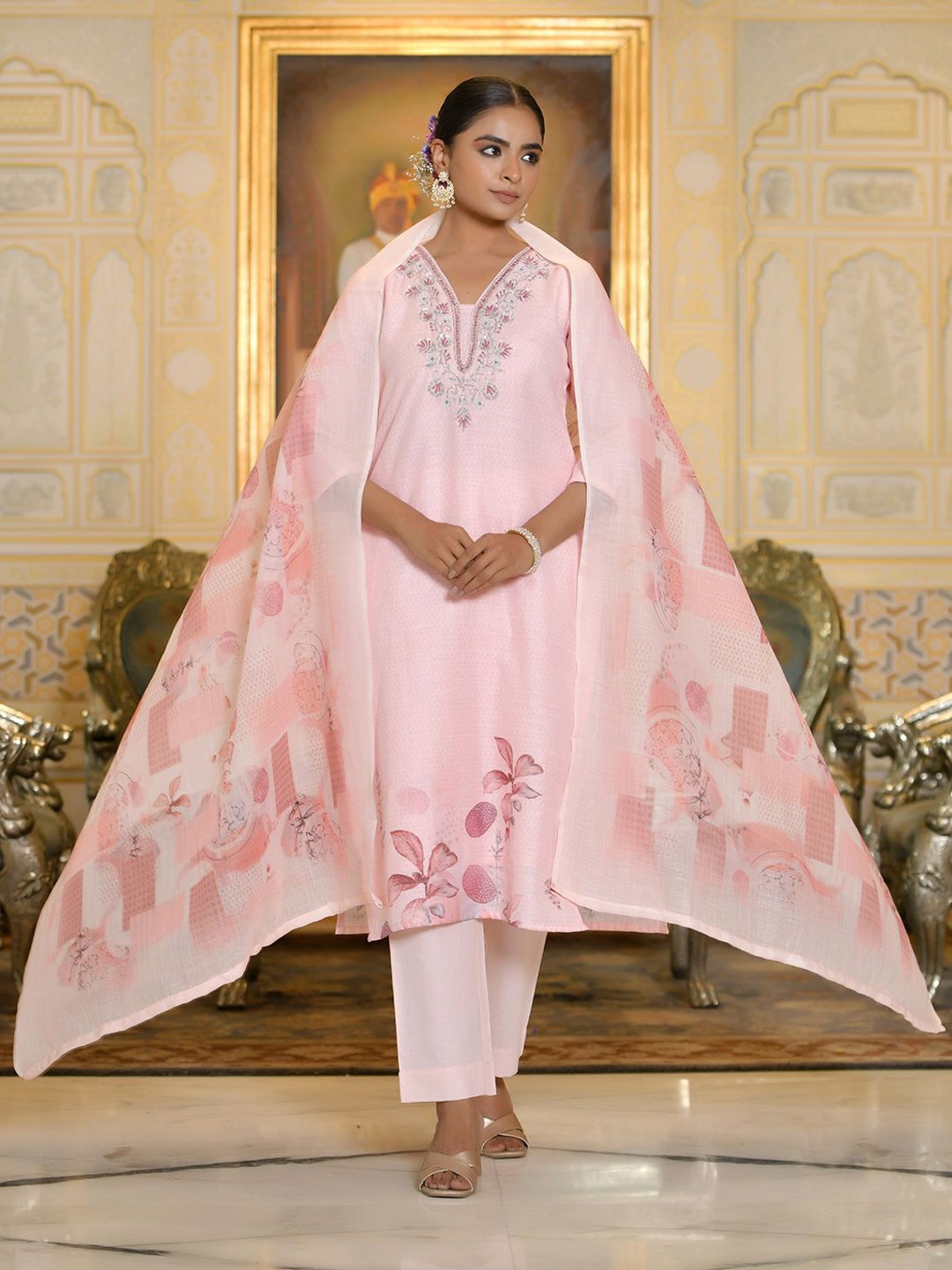 VAASVA JAIPUR Floral Embroidered Beads and Stones Linen Kurta with Trousers & Dupatta, Pink
VAASVA JAIPUR Floral Embroidered Beads and Stones Linen Kurta with Trousers & Dupatta, Pink