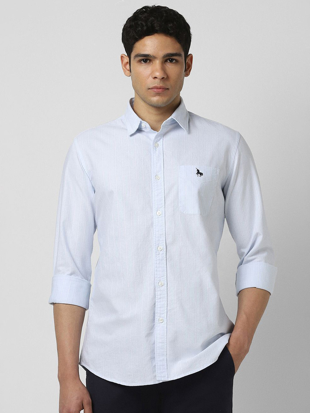 Van Heusen Sport Slim Fit Vertical Striped Pure Cotton Casual Shirt, Blue
Van Heusen Sport Slim Fit Vertical Striped Pure Cotton Casual Shirt, Blue