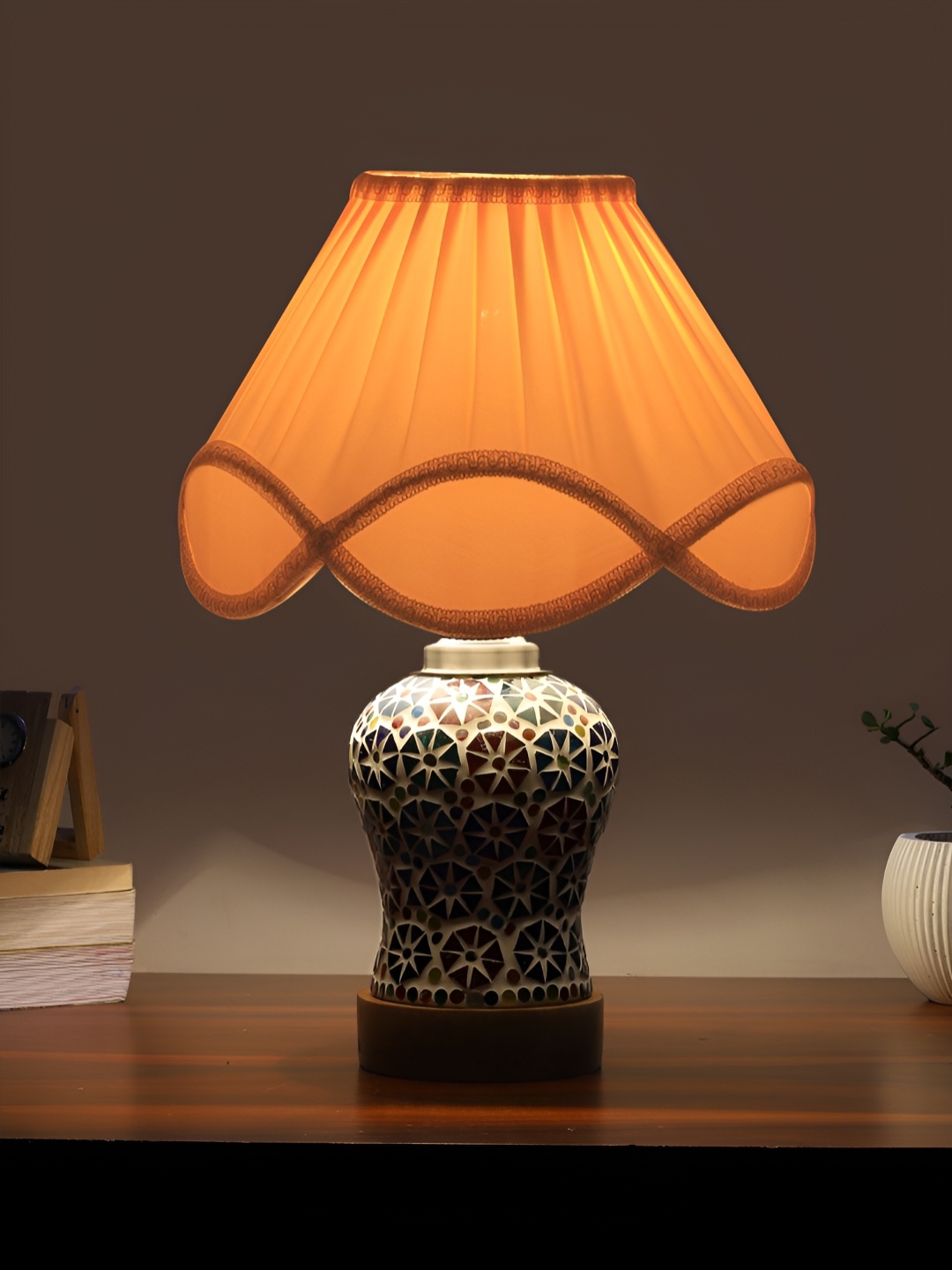 Devansh Off White & Blue Printed Wooden Frustum Shaped Table Lamp With Mosaic Glass Base
Devansh Off White & Blue Printed Wooden Frustum Shaped Table Lamp With Mosaic Glass Base