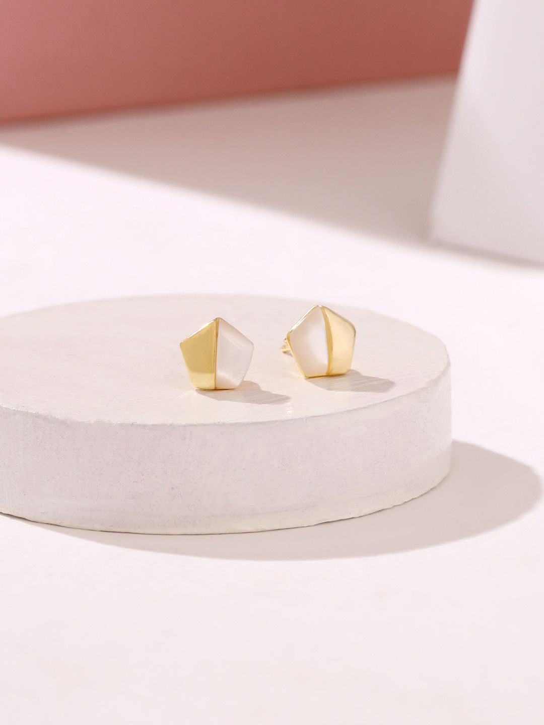 Kicky And Perky 925 Sterling Silver Gold-Plated Mother Of Pearls Studded Geometric Studs
Kicky And Perky 925 Sterling Silver Gold-Plated Mother Of Pearls Studded Geometric Studs