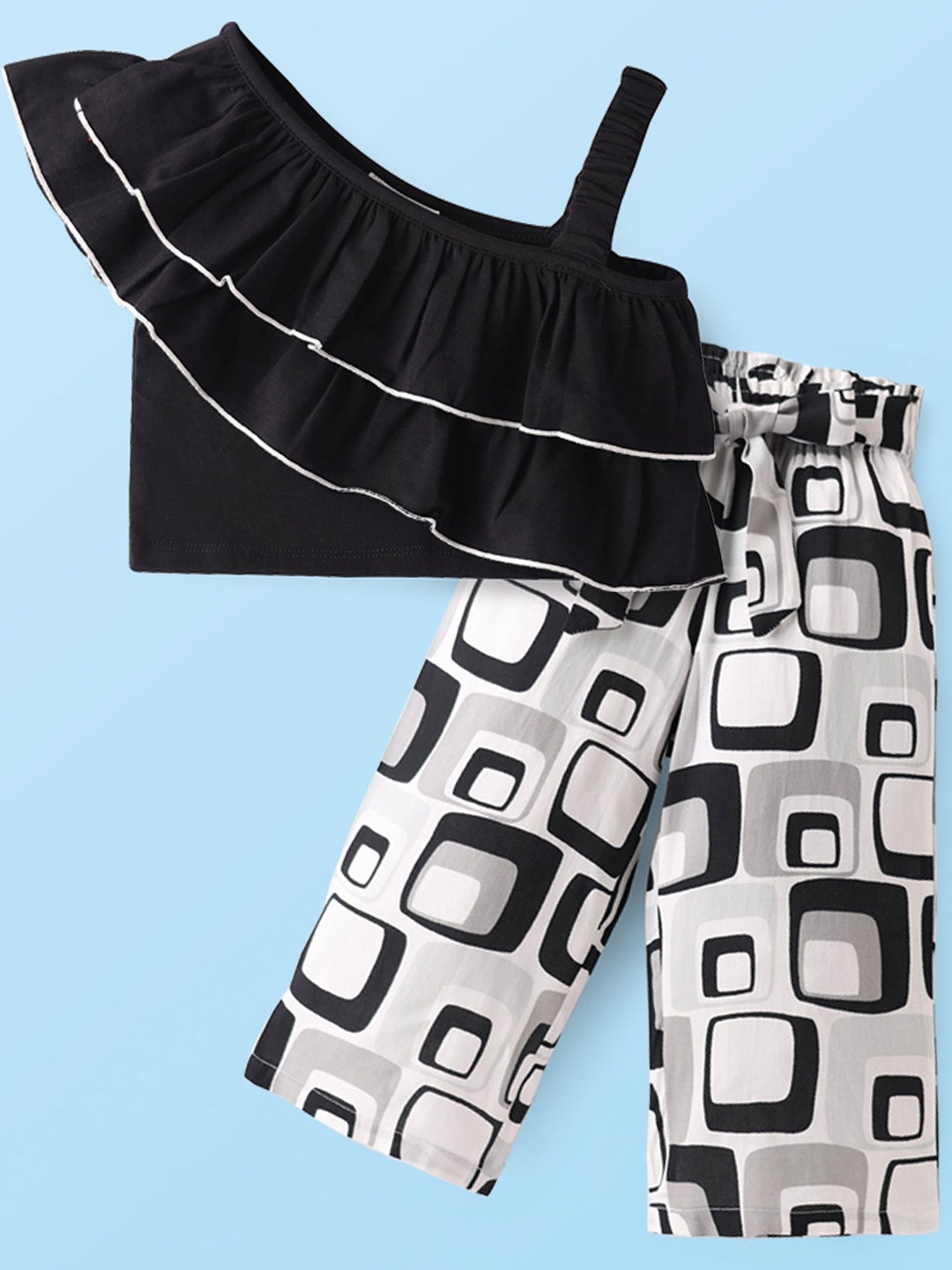 CrayonFlakes Girls Frilled One Shoulder Pure Cotton Frilled Crop Top With Palazzo, Black
CrayonFlakes Girls Frilled One Shoulder Pure Cotton Frilled Crop Top With Palazzo, Black