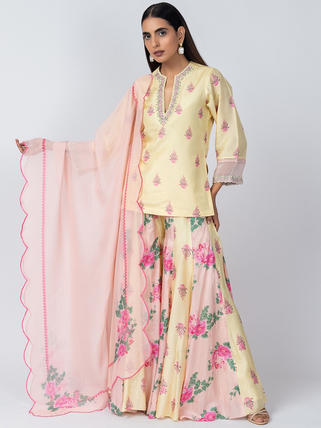 Label Naariti Floral Printed Notch Neck Straight Kurta With Sharara And Dupatta, Yellow
Label Naariti Floral Printed Notch Neck Straight Kurta With Sharara And Dupatta, Yellow