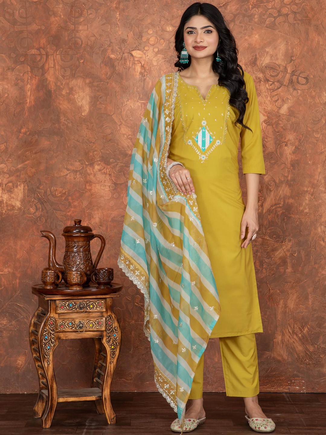 Anara Floral Yoke Design Sequunied Raw Silk Straight Kurta With Trousers & Dupatta, Yellow
Anara Floral Yoke Design Sequunied Raw Silk Straight Kurta With Trousers & Dupatta, Yellow