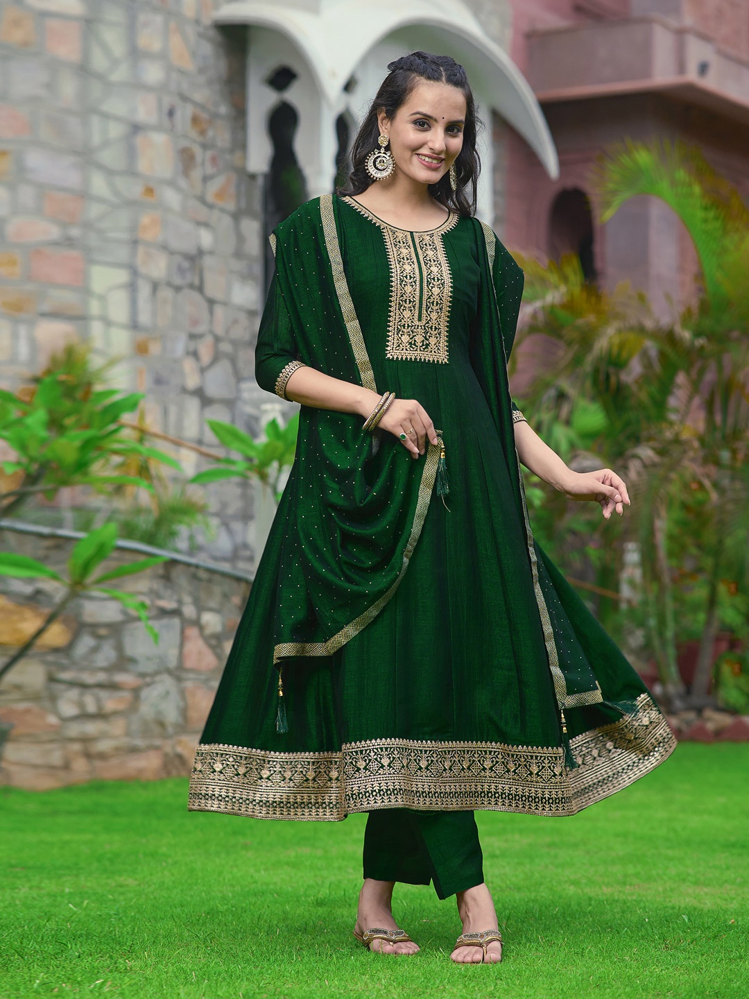 Berrylicious Floral Embroidered Sequinned Anarkali Kurta With Trousers & Dupatta, Green
Berrylicious Floral Embroidered Sequinned Anarkali Kurta With Trousers & Dupatta, Green
